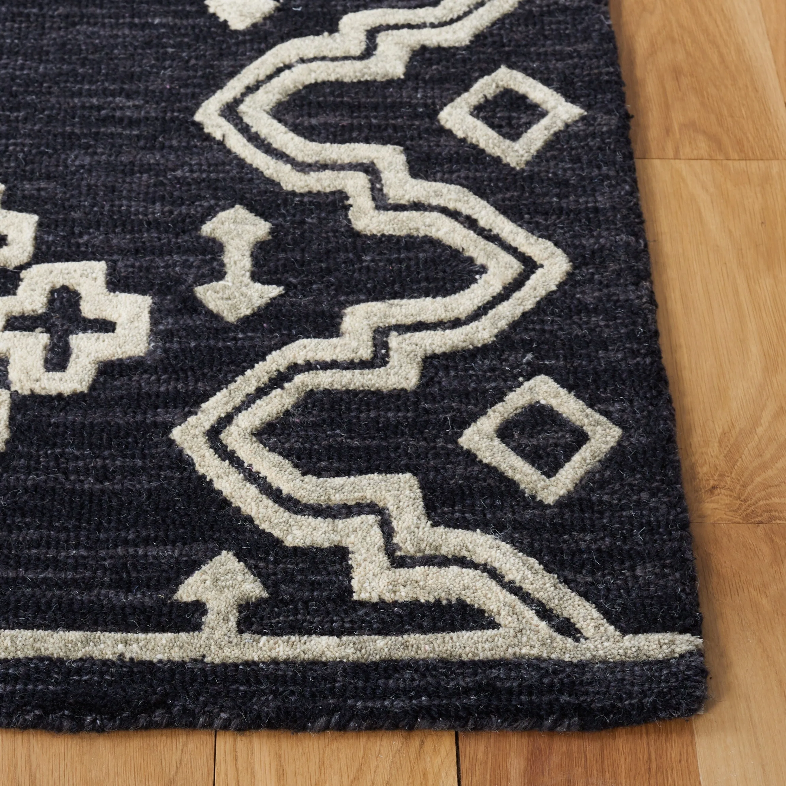 SAFAVIEH Handmade Abstract Ruveyda Modern Wool Rug
