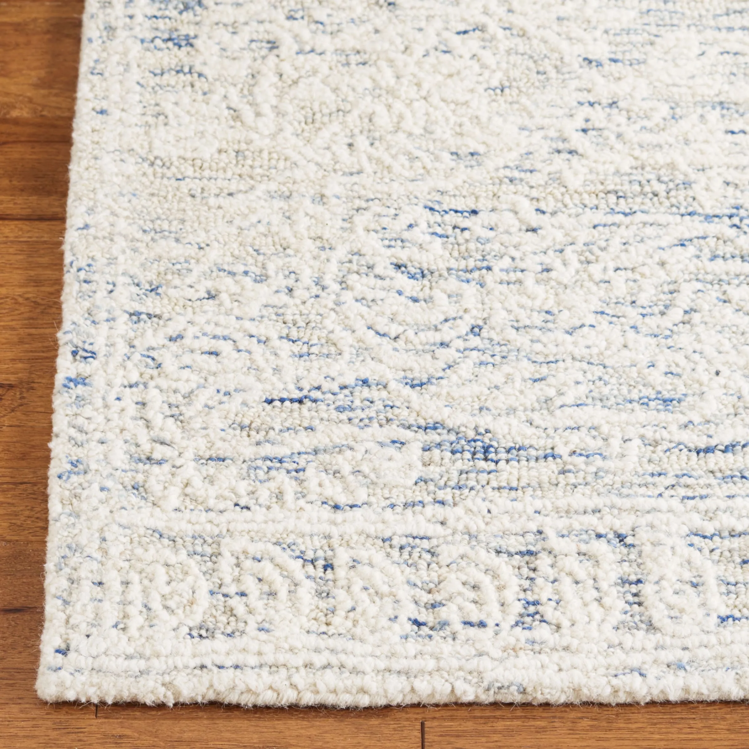 SAFAVIEH Handmade Abstract Torild Medallion Wool Rug