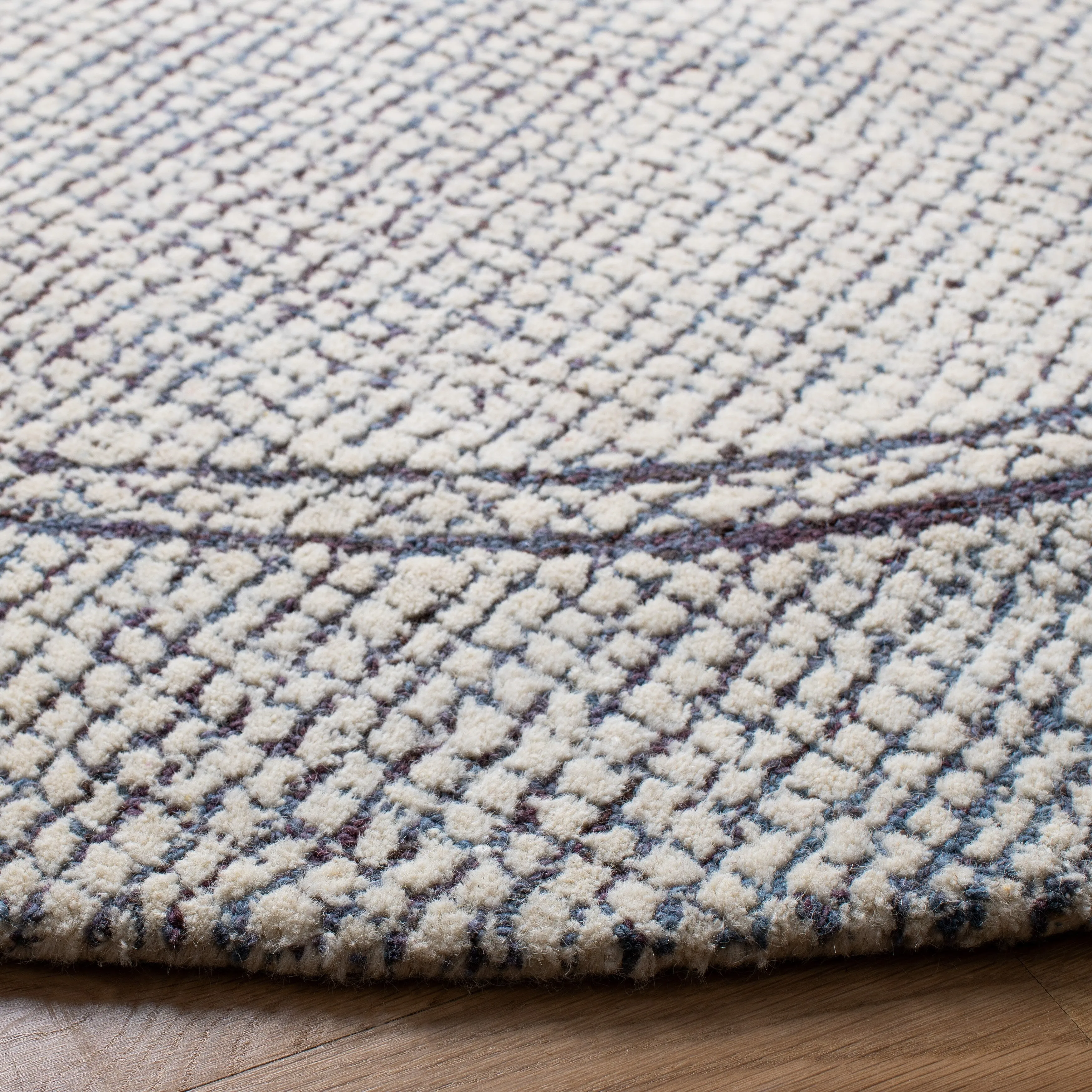 SAFAVIEH Handmade Abstract Yasmina Modern Wool Rug