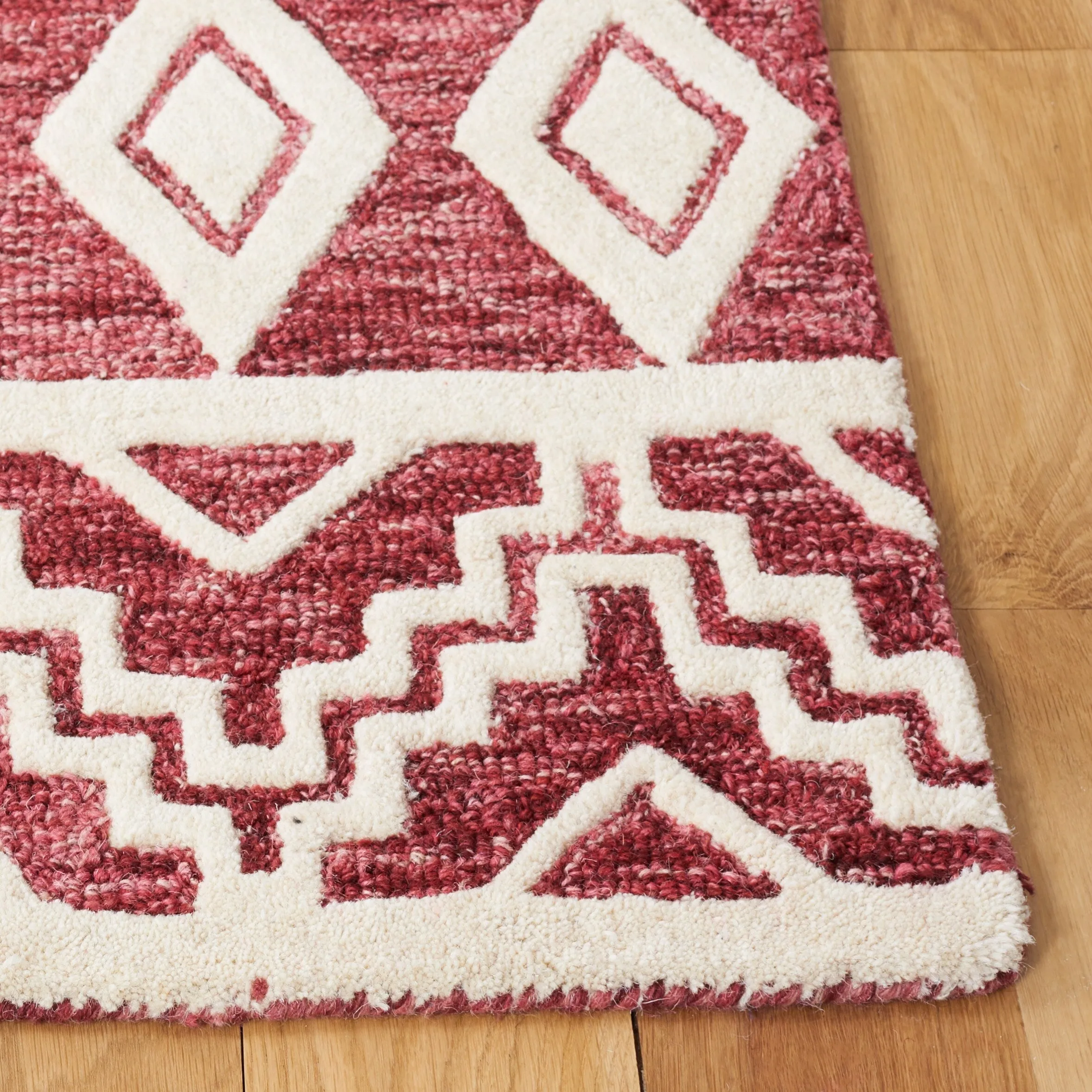 SAFAVIEH Handmade Abstract Zelina Modern Wool Rug