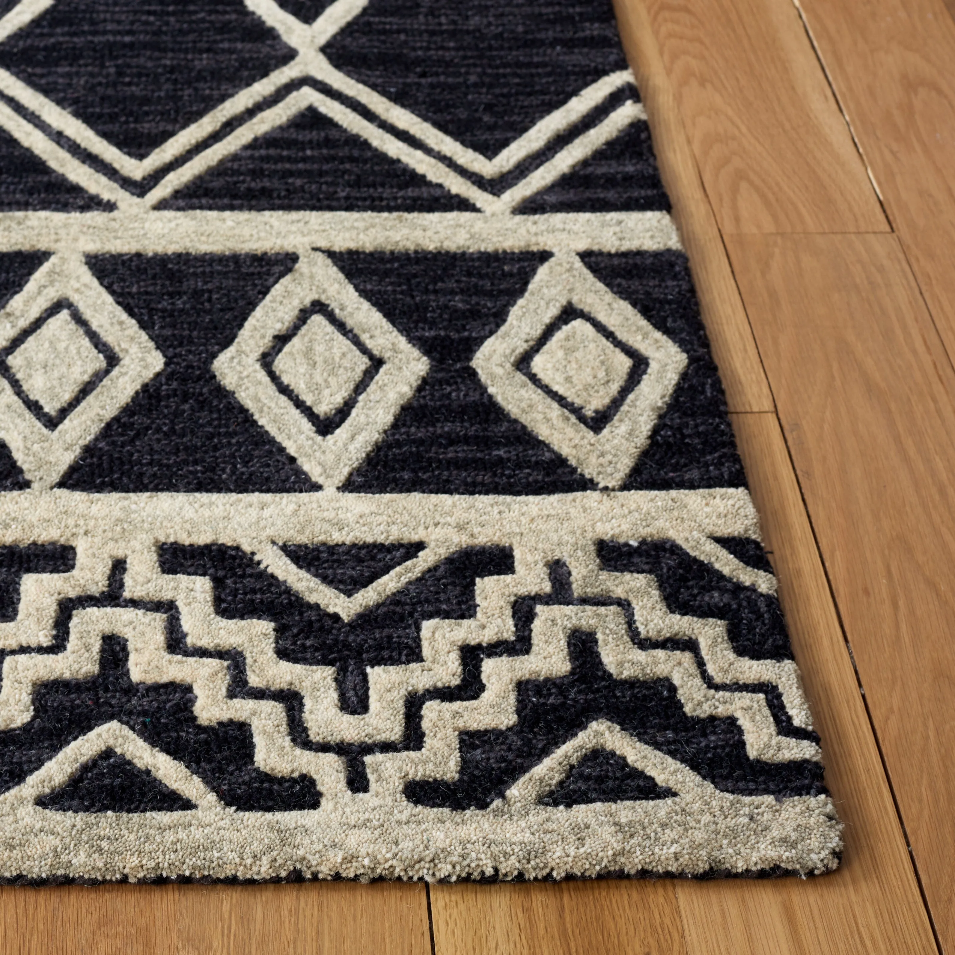 SAFAVIEH Handmade Abstract Zelina Modern Wool Rug