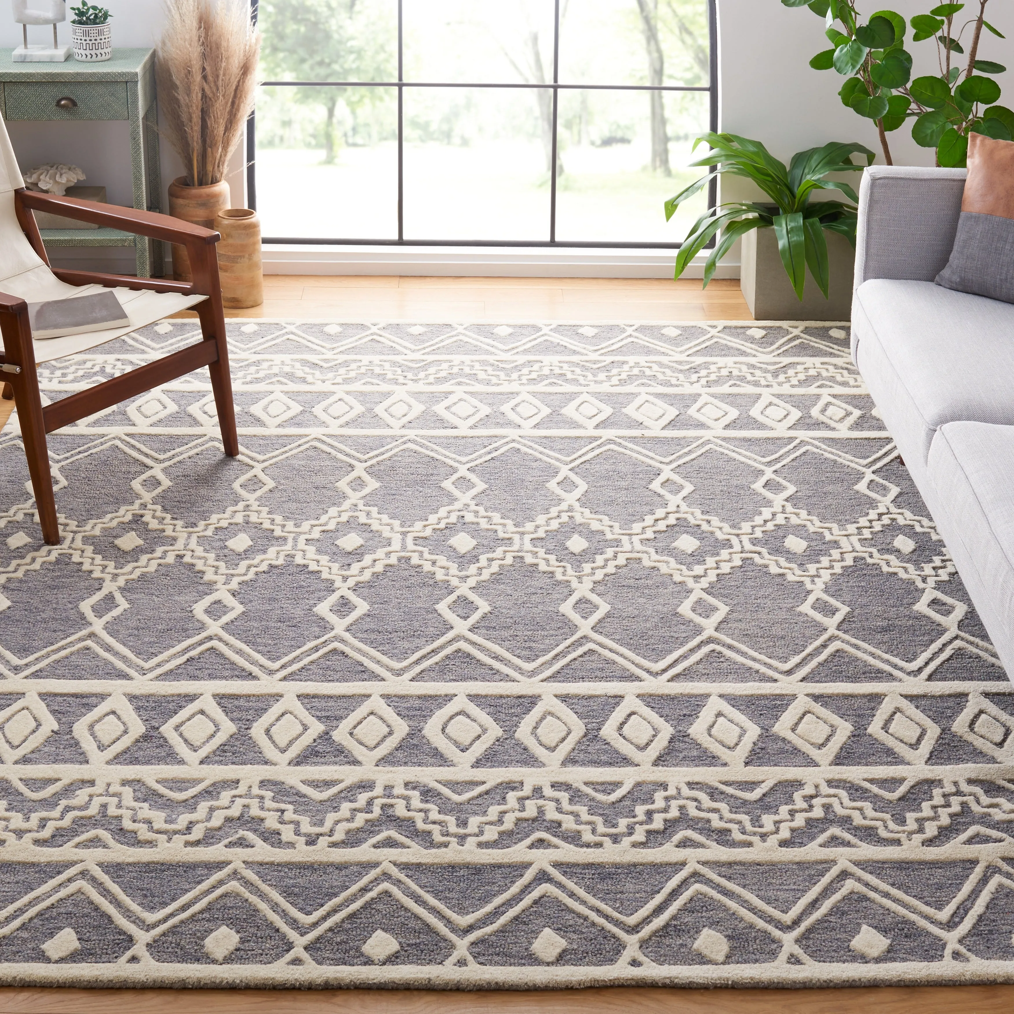 SAFAVIEH Handmade Abstract Zelina Modern Wool Rug