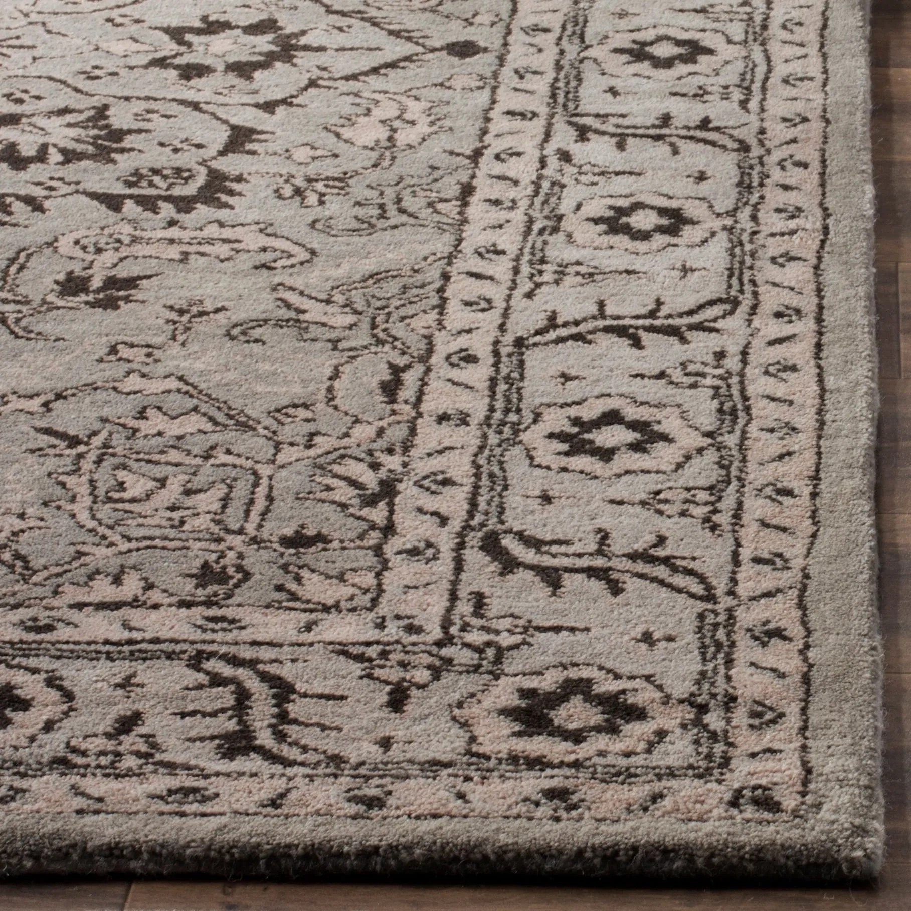 SAFAVIEH Handmade Antiquity Reili Traditional Oriental Wool Rug