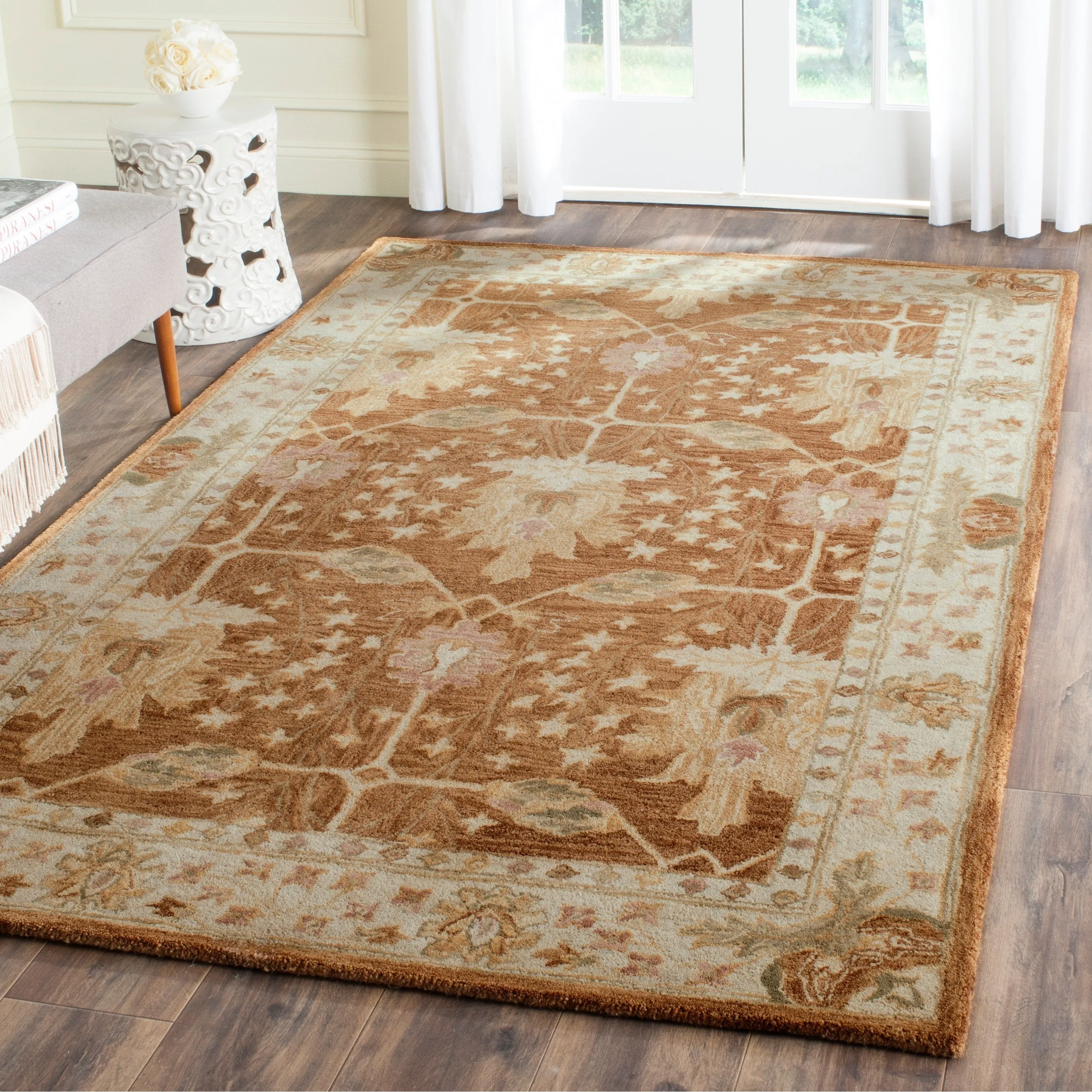SAFAVIEH. Handmade Antiquity Shukrije Traditional Oriental Wool Rug