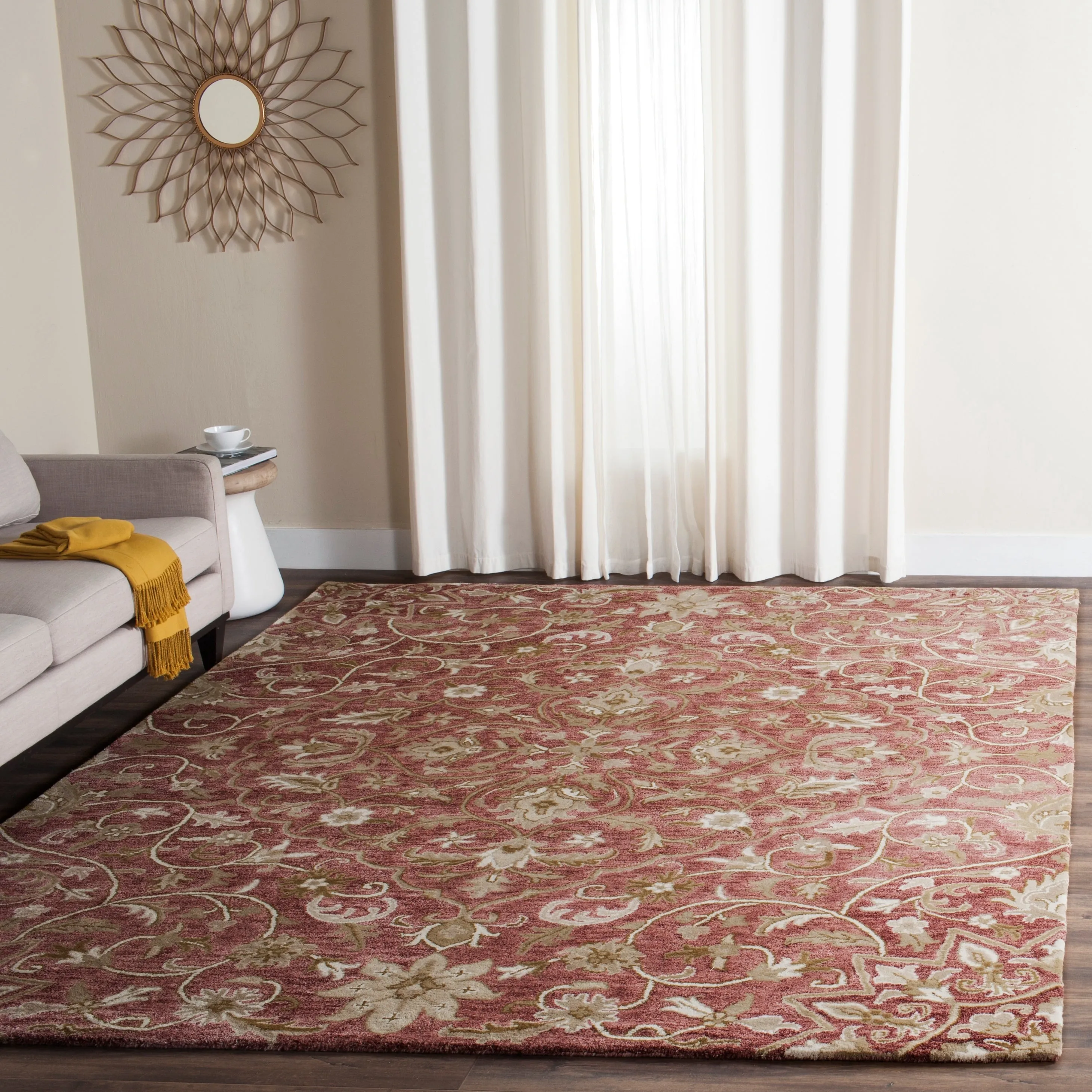 SAFAVIEH Handmade Bella Zaharinka Modern Floral Wool Rug
