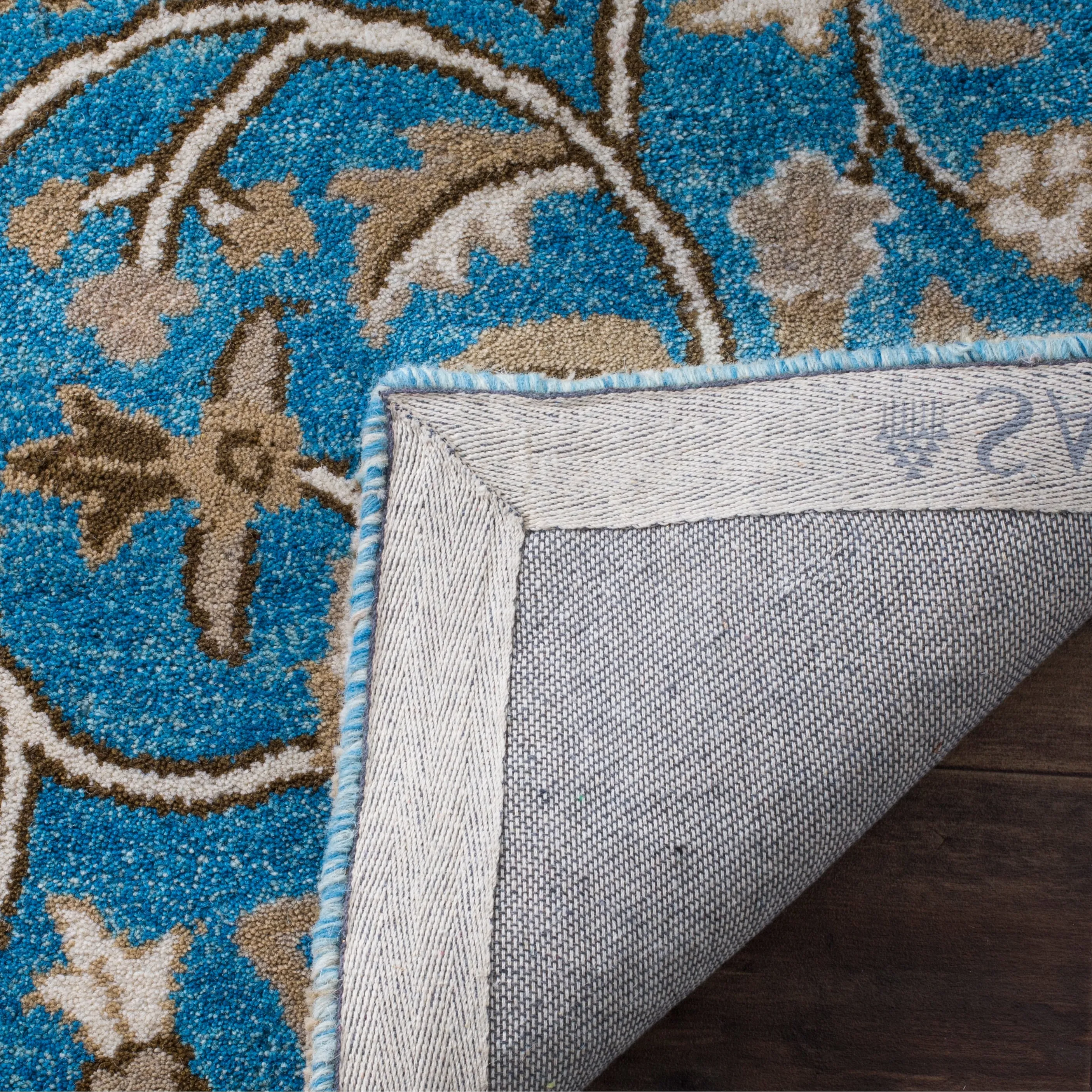 SAFAVIEH Handmade Bella Zaharinka Modern Floral Wool Rug