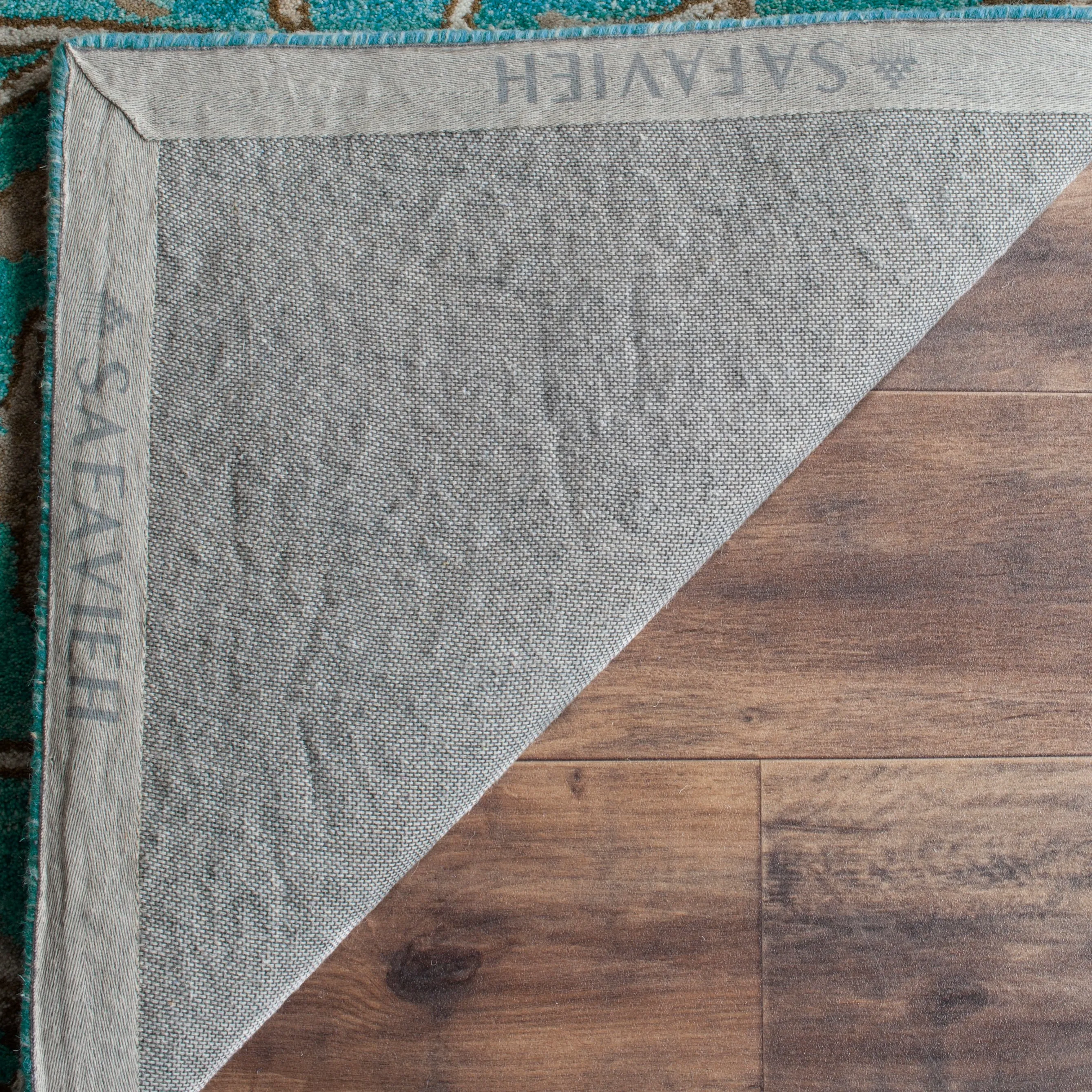 SAFAVIEH Handmade Bella Zaharinka Modern Floral Wool Rug