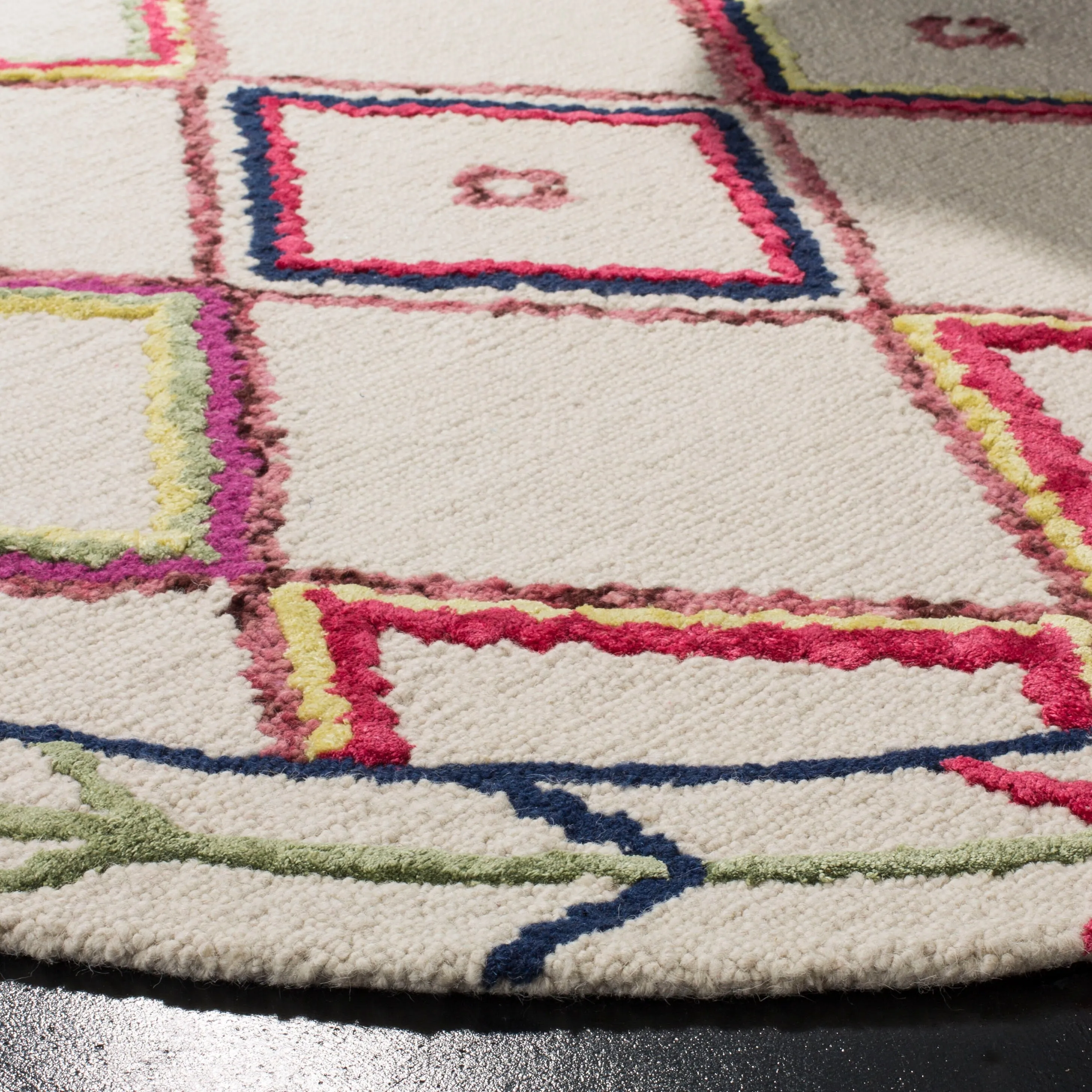 SAFAVIEH Handmade Bellagio Monah Boho Moroccan Wool Rug