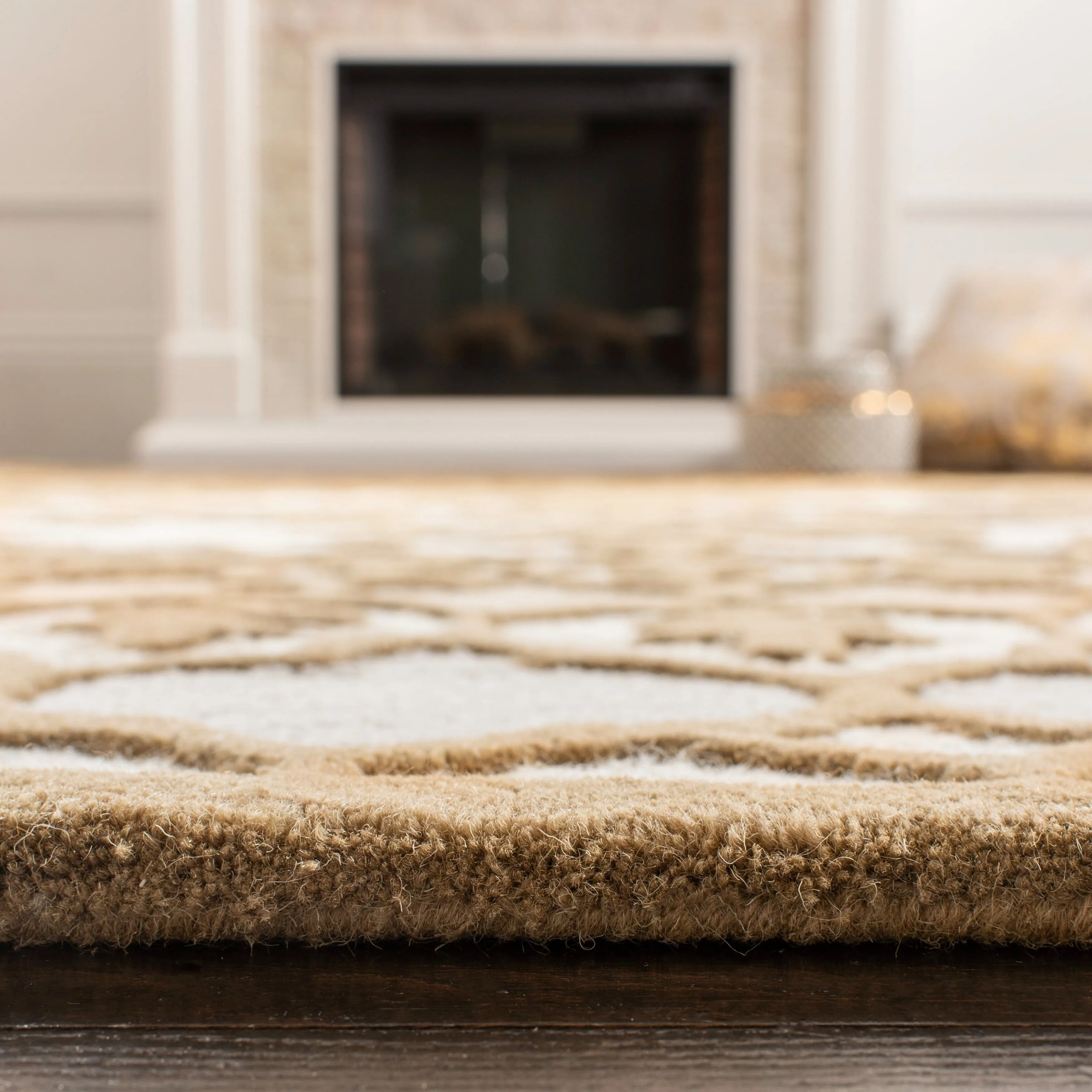 SAFAVIEH Handmade Bellagio Ronak Modern Oriental Wool Rug