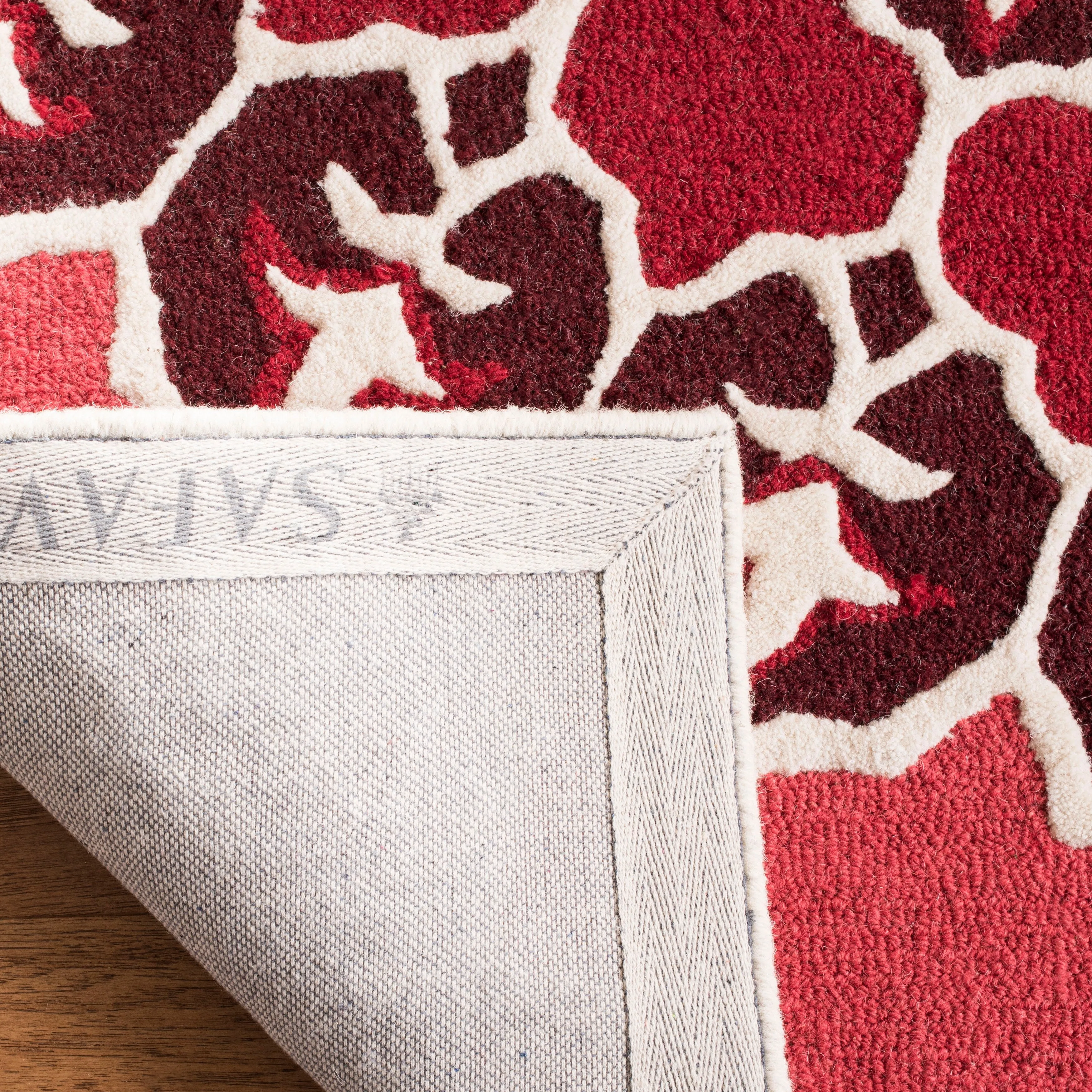 SAFAVIEH Handmade Bellagio Ronak Modern Oriental Wool Rug
