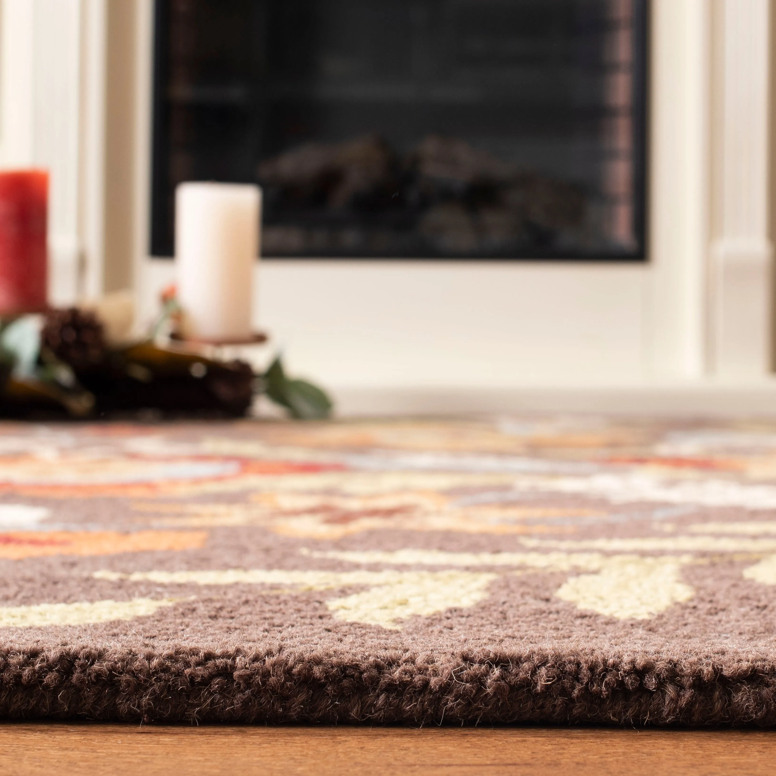 SAFAVIEH Handmade Blossom Catrinel Modern Floral Wool Rug