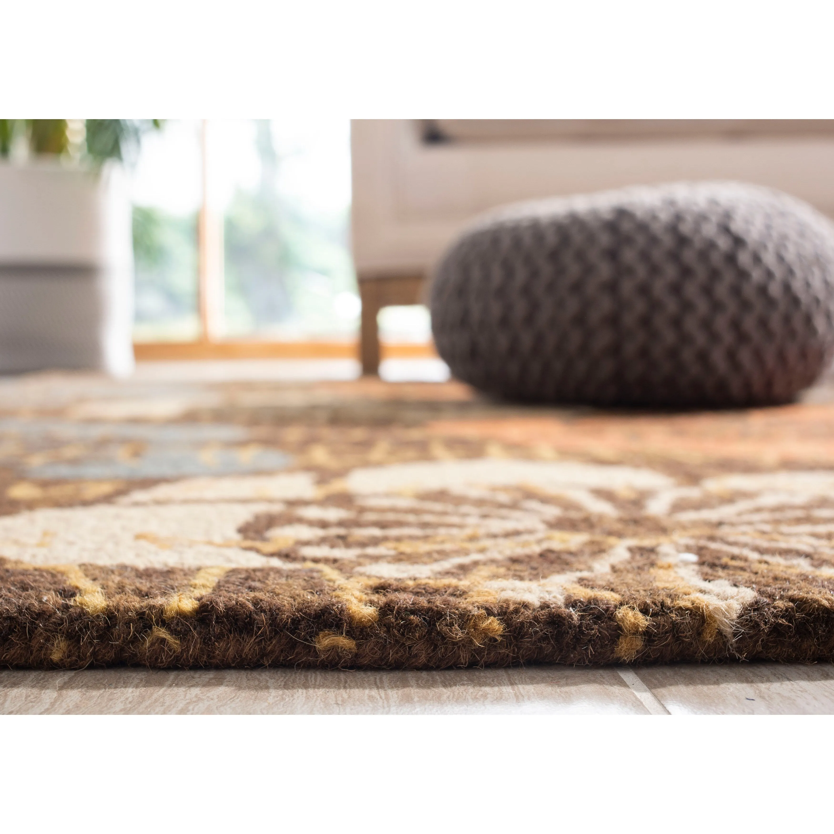 SAFAVIEH Handmade Blossom Gennadij Modern Floral Wool Rug