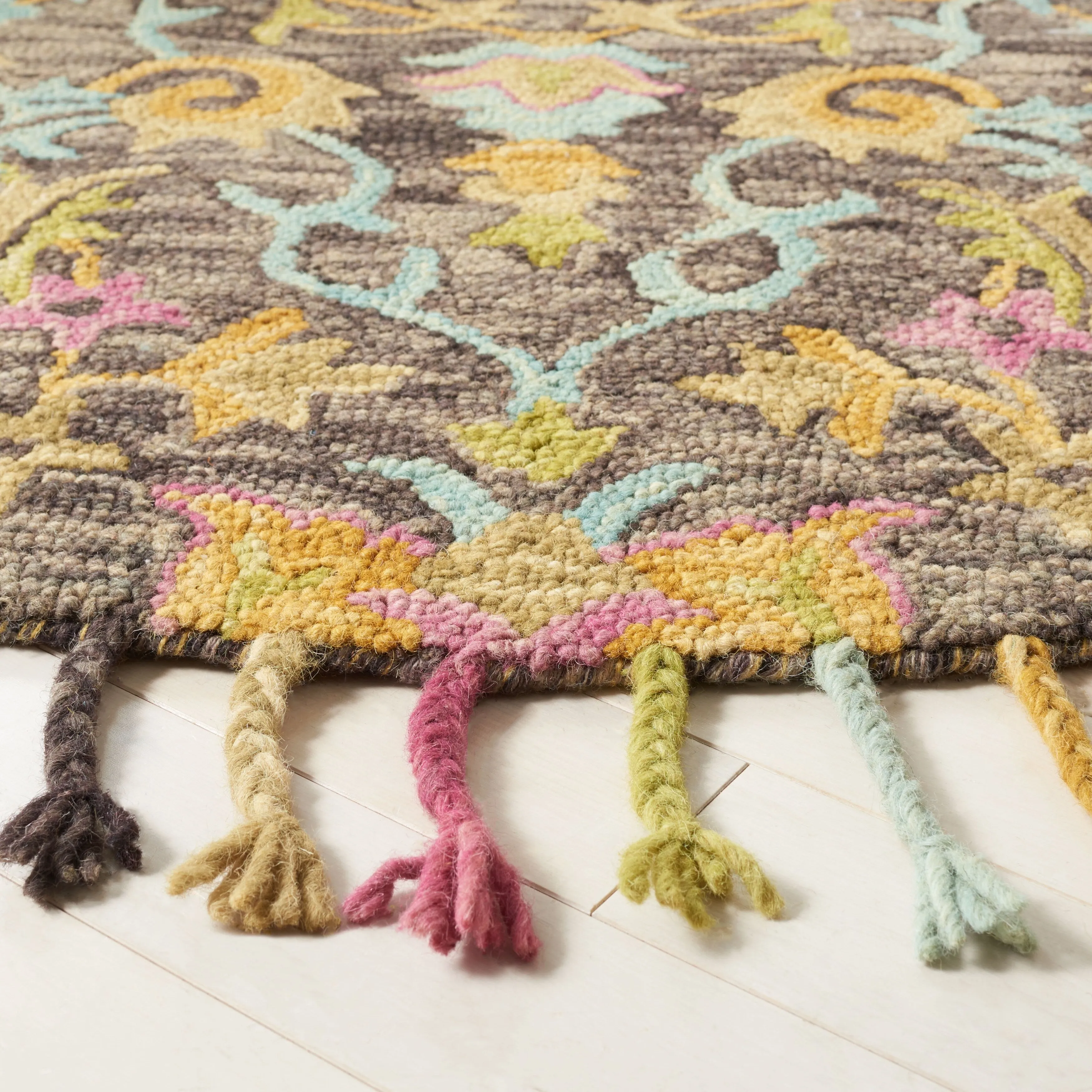 SAFAVIEH Handmade Blossom Veroonika Modern Floral Wool Rug