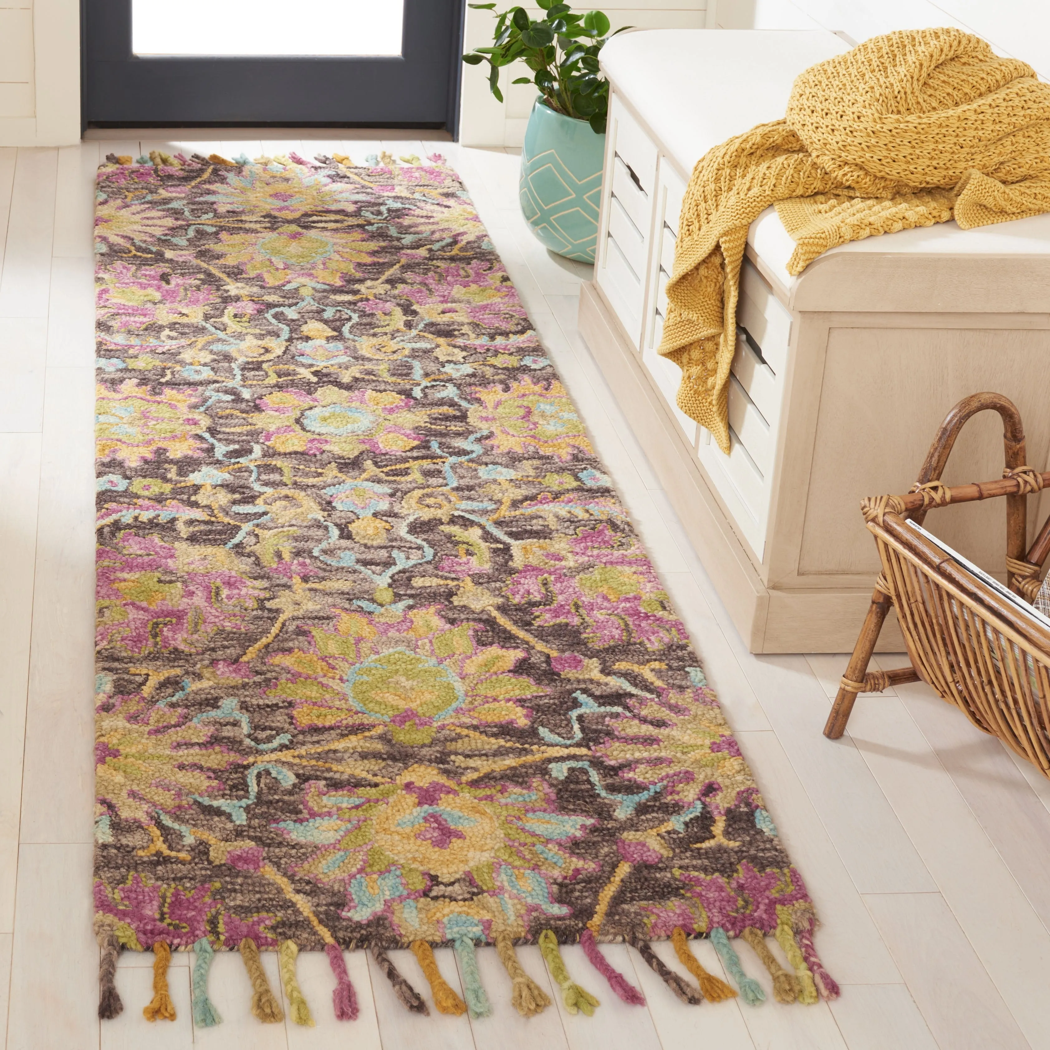 SAFAVIEH Handmade Blossom Veroonika Modern Floral Wool Rug