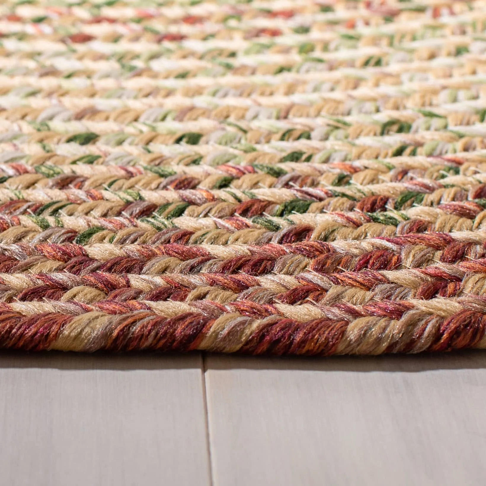 SAFAVIEH. Handmade Braided Adelajde Country Rug