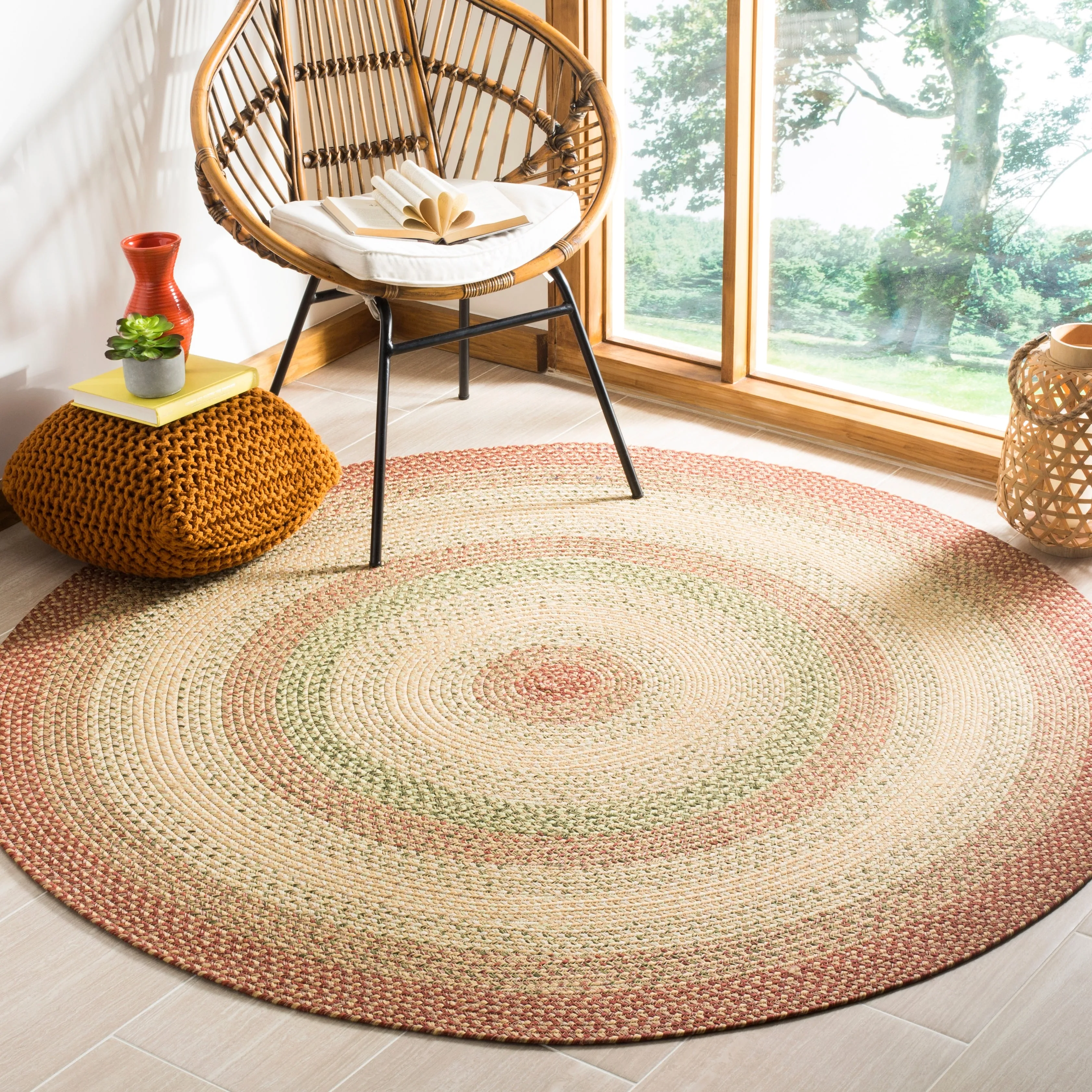 SAFAVIEH. Handmade Braided Adelajde Country Rug