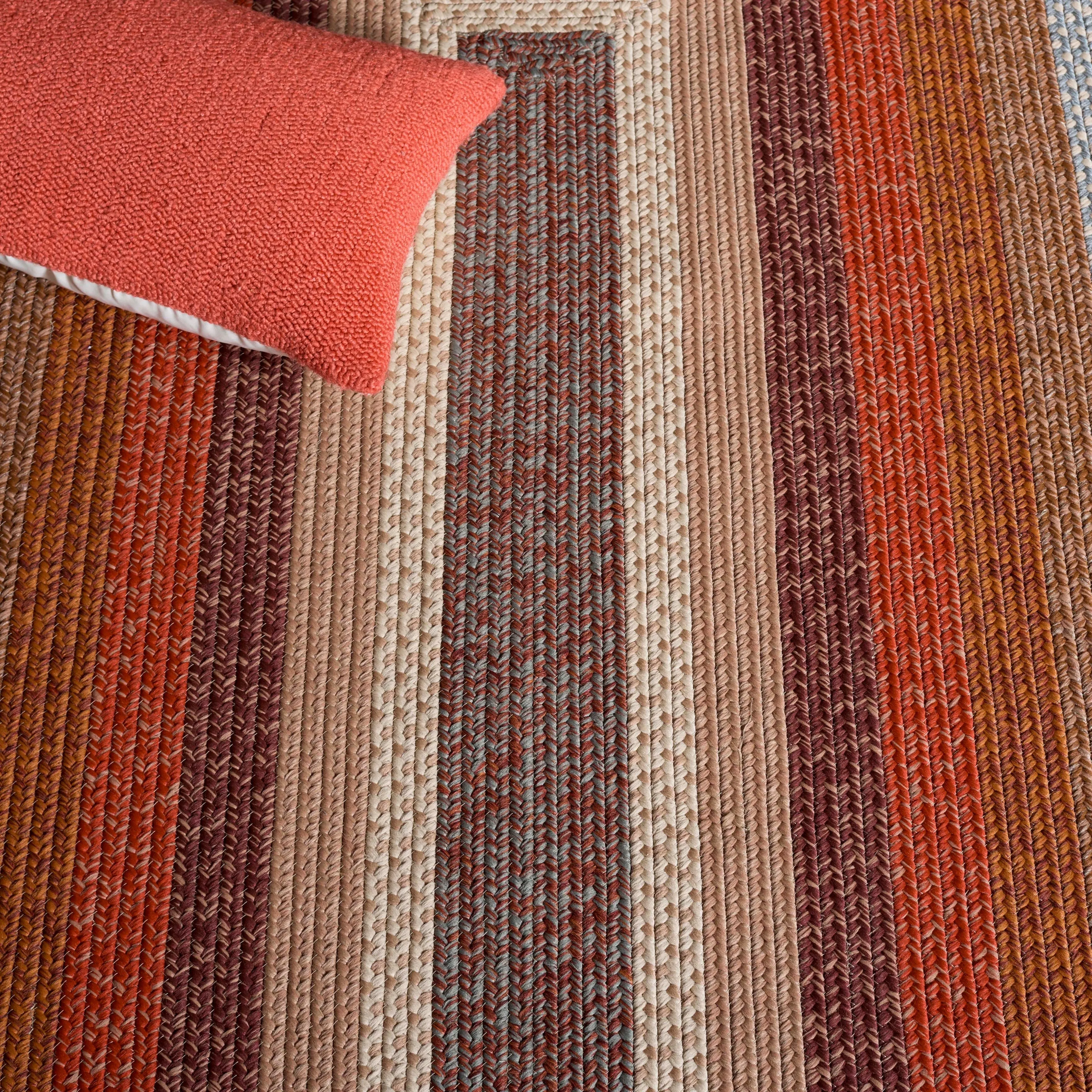 SAFAVIEH Handmade Braided Gula Machine Washable Country Rug
