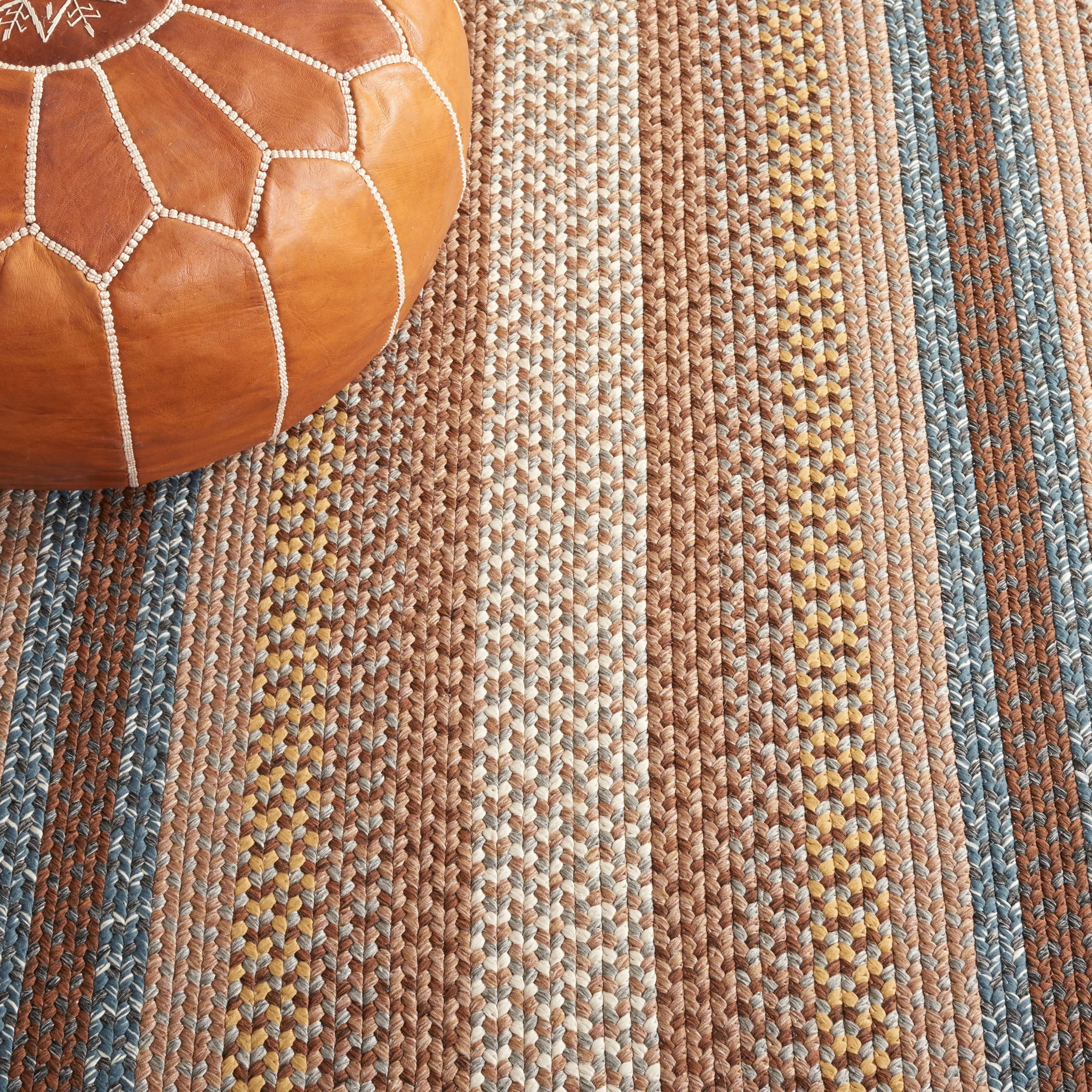 SAFAVIEH Handmade Braided Tomislava Country Rug