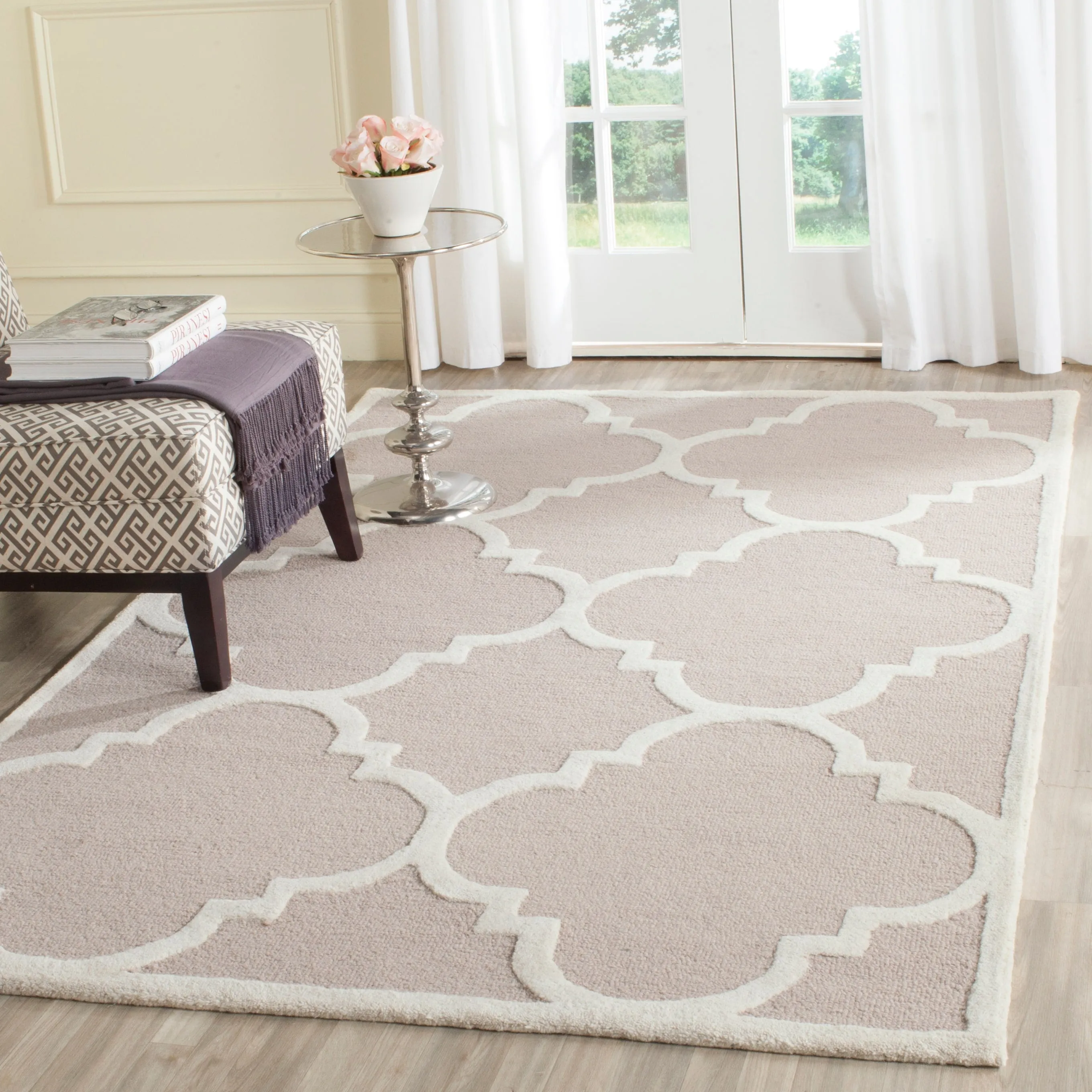 SAFAVIEH Handmade Cambridge Gullveig Modern Moroccan Wool Rug