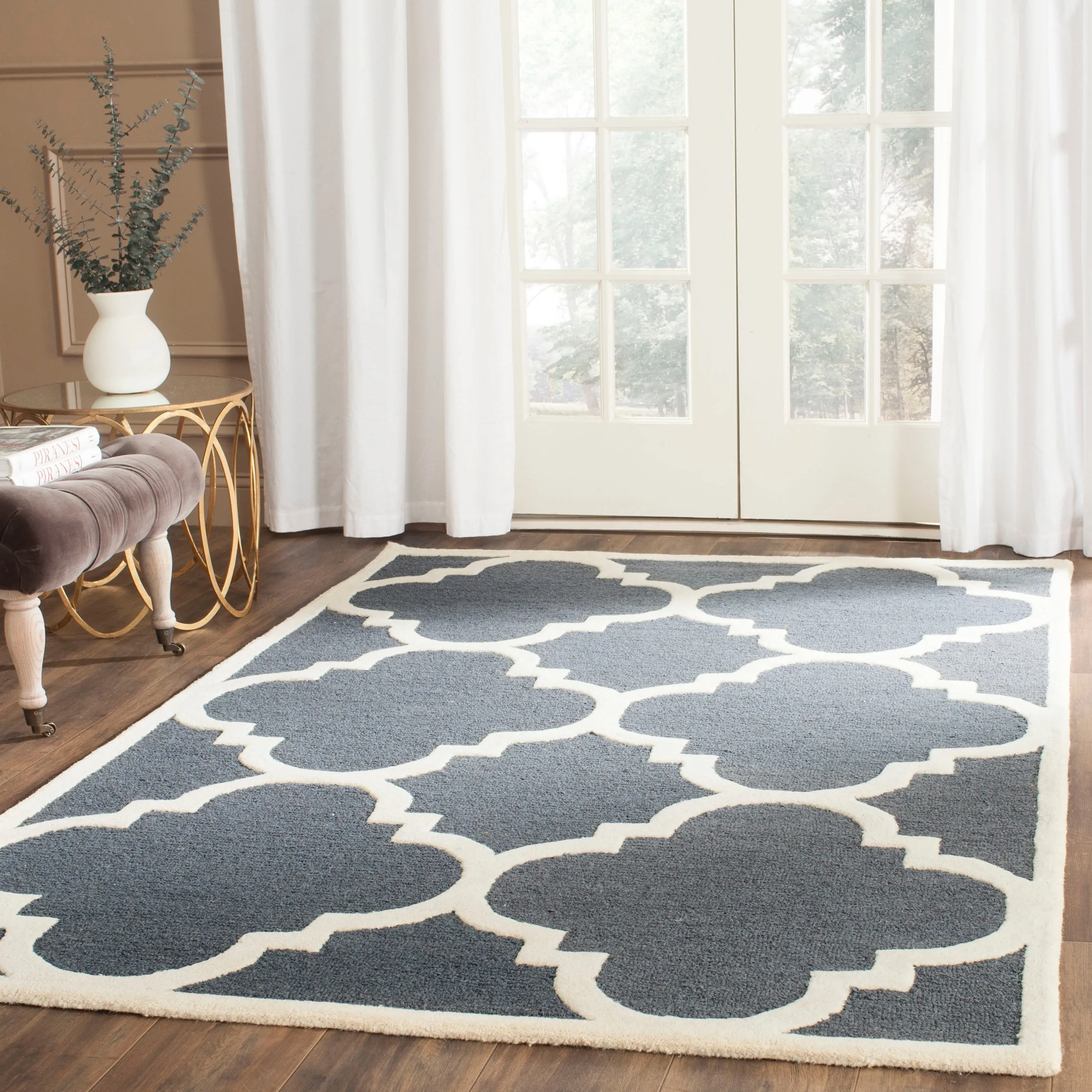 SAFAVIEH Handmade Cambridge Gullveig Modern Moroccan Wool Rug