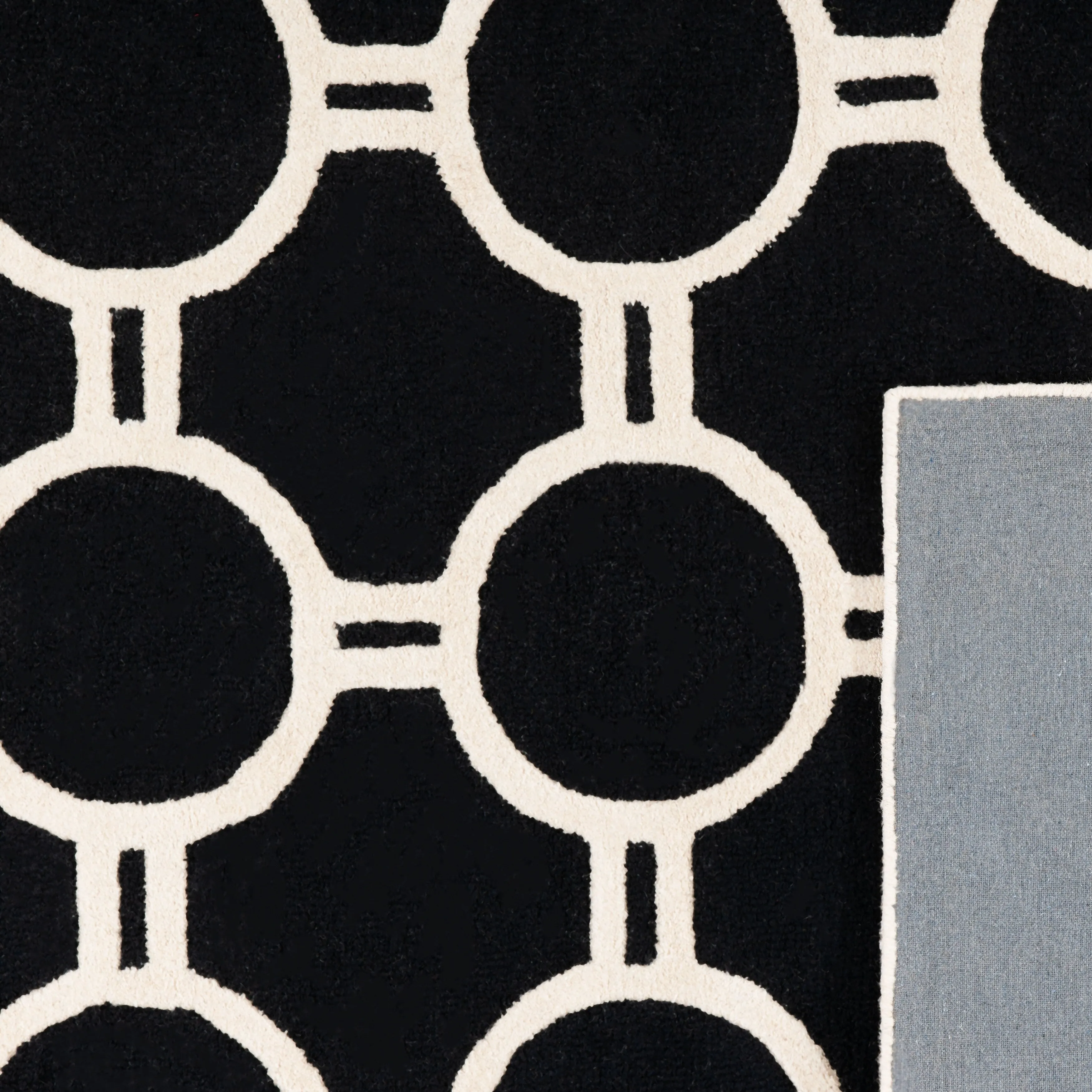 SAFAVIEH Handmade Cambridge Nurije Modern Moroccan Wool Rug