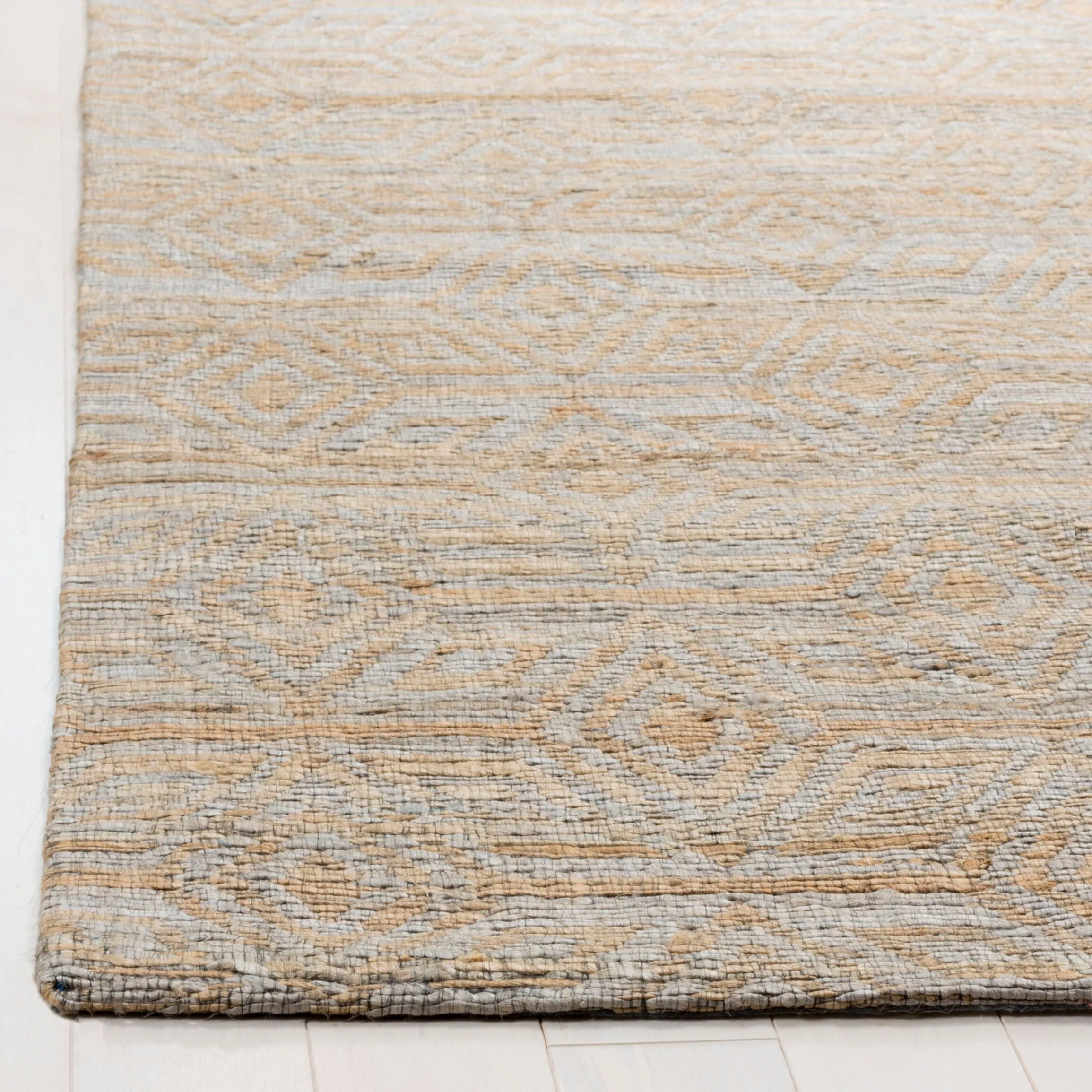SAFAVIEH Handmade Cape Cod Violina Coastal Jute Rug