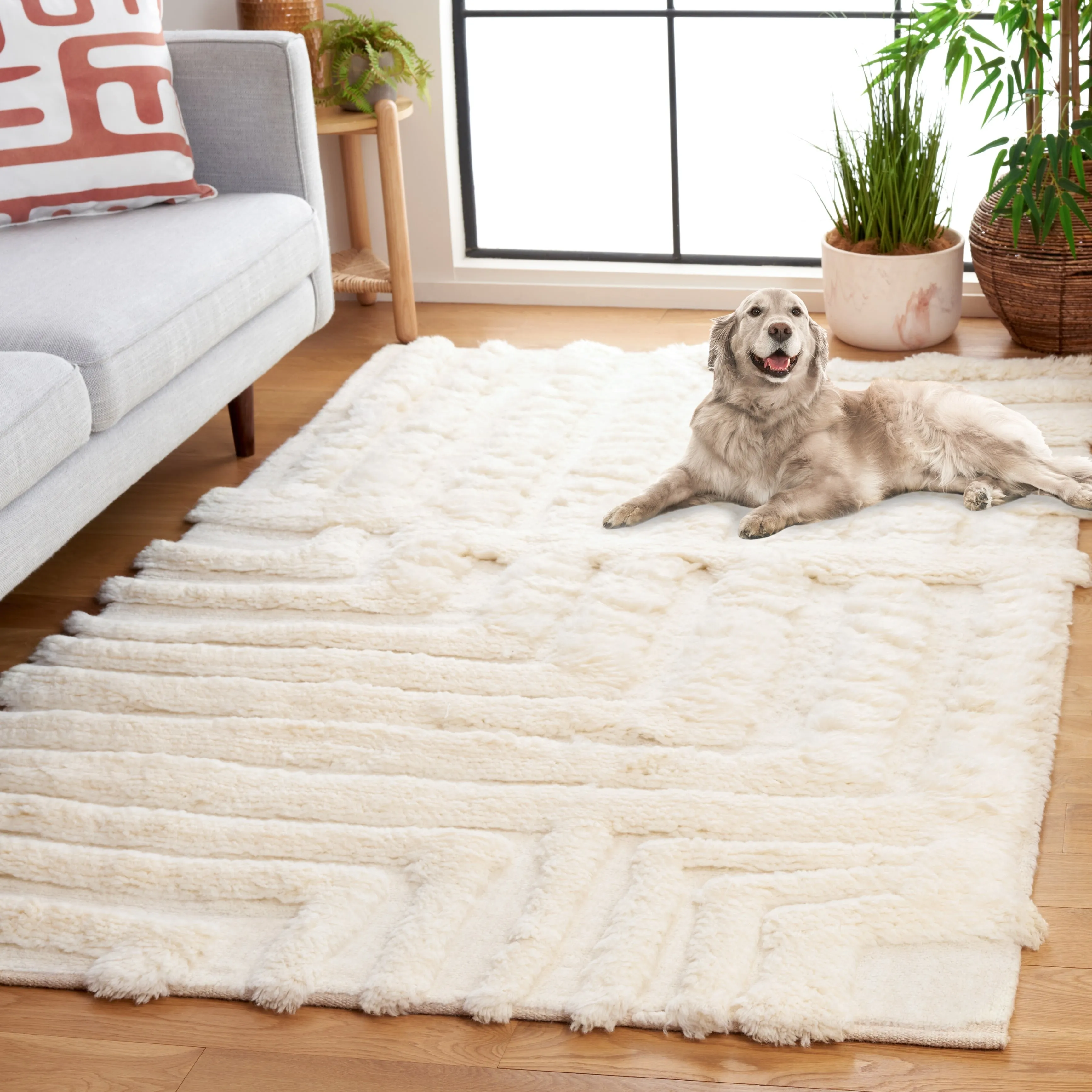 SAFAVIEH Handmade Casablanca Appoline Shag Wool Rug