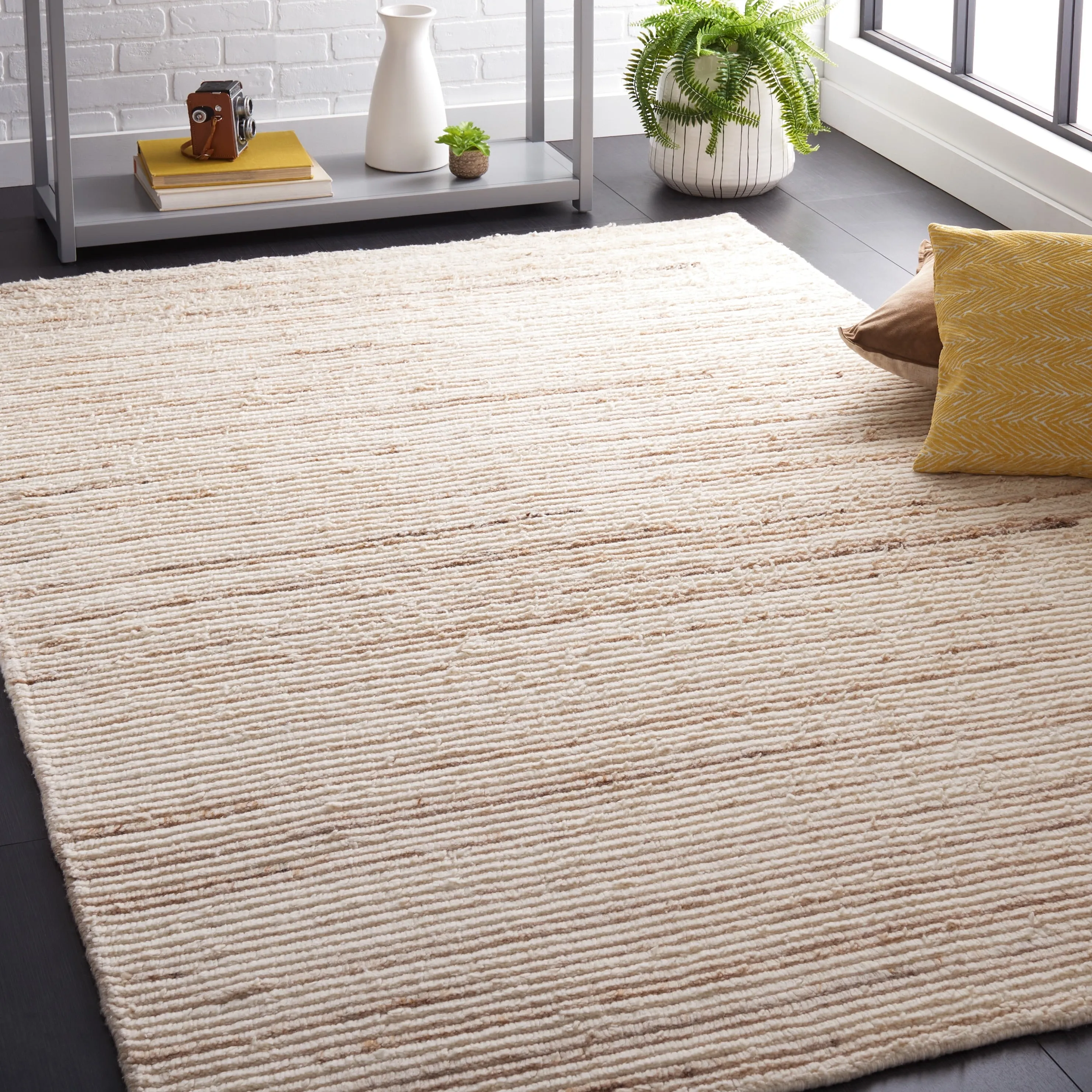 SAFAVIEH Handmade Casablanca Marlous Wool Rug
