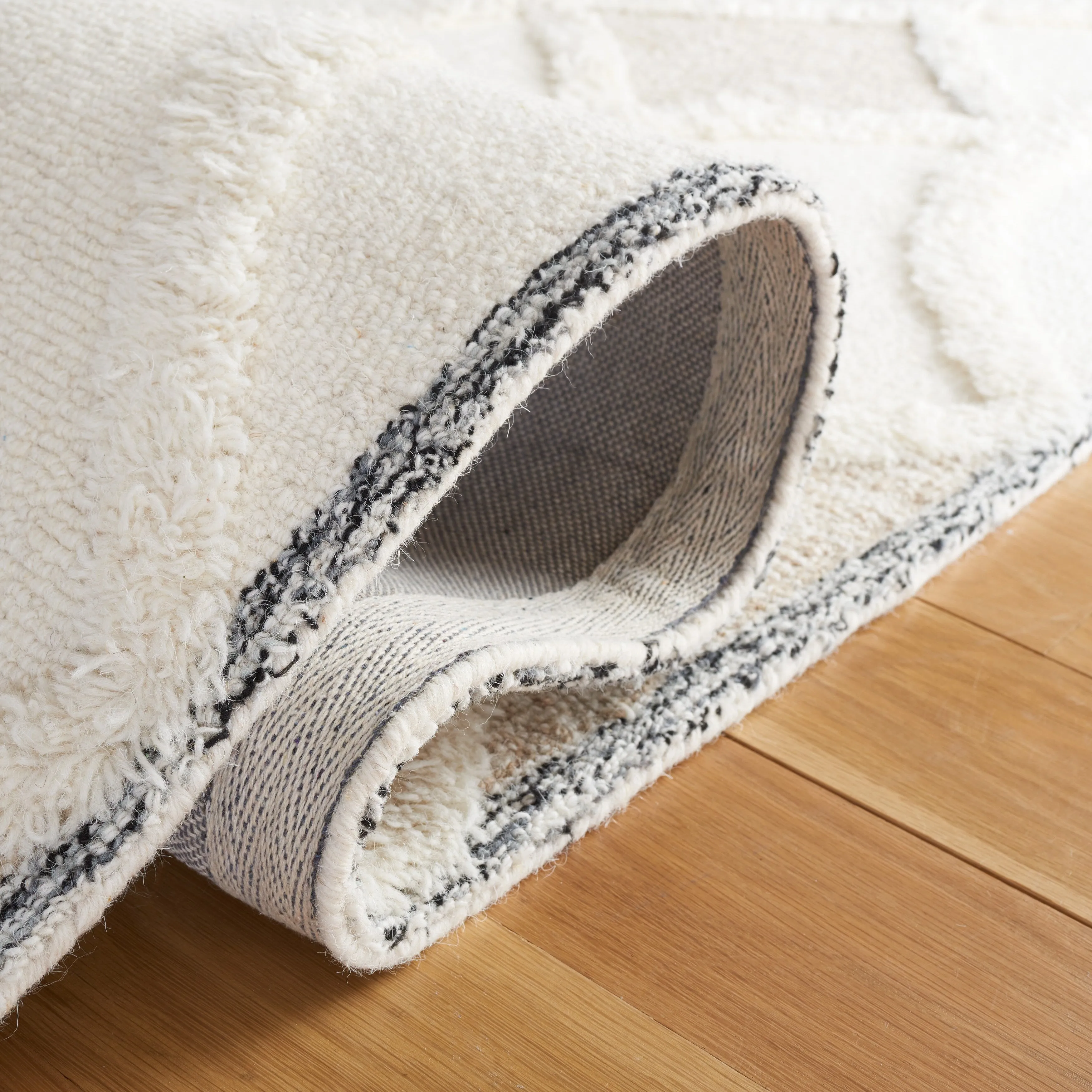 SAFAVIEH Handmade Casablanca Rovshana Wool Rug