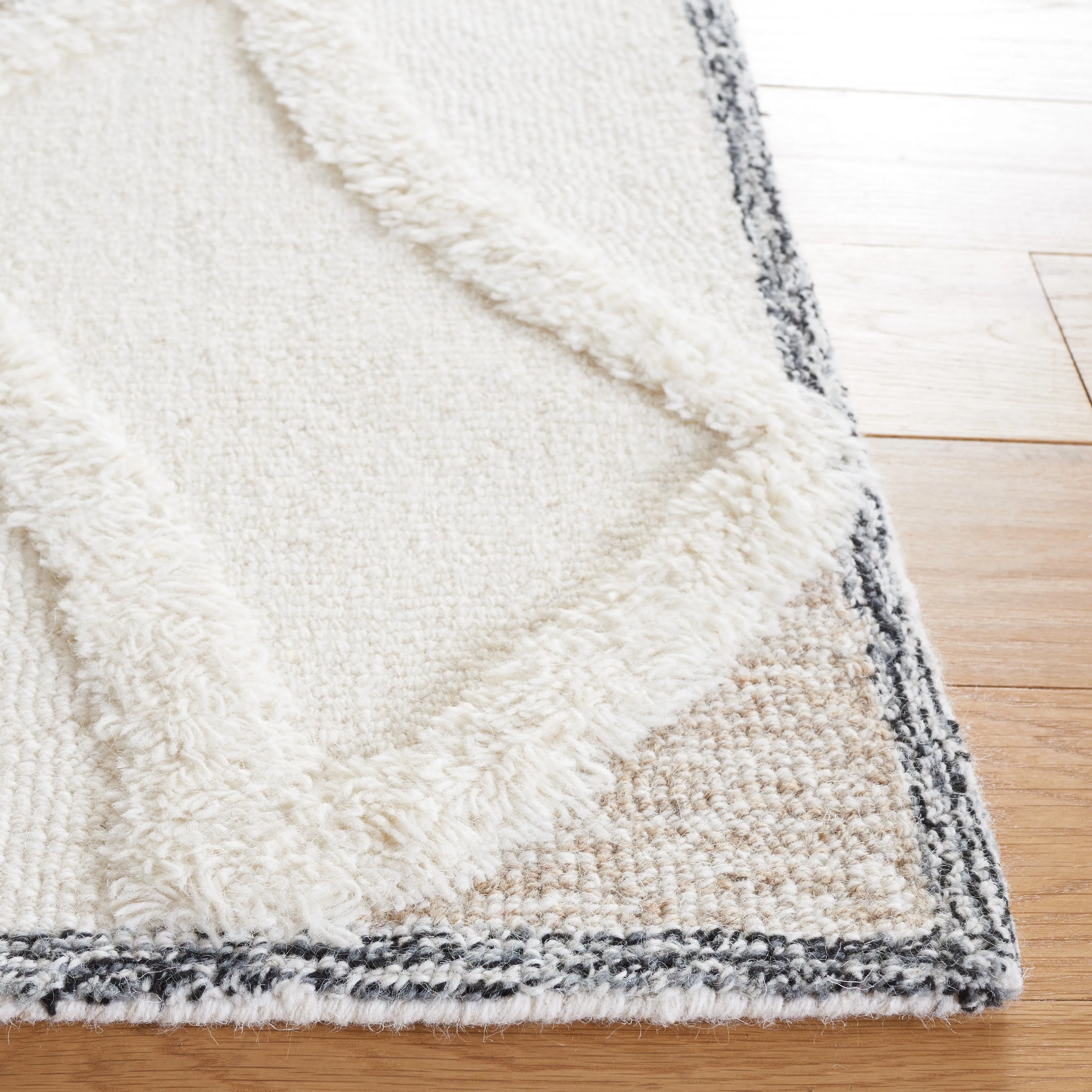 SAFAVIEH Handmade Casablanca Rovshana Wool Rug
