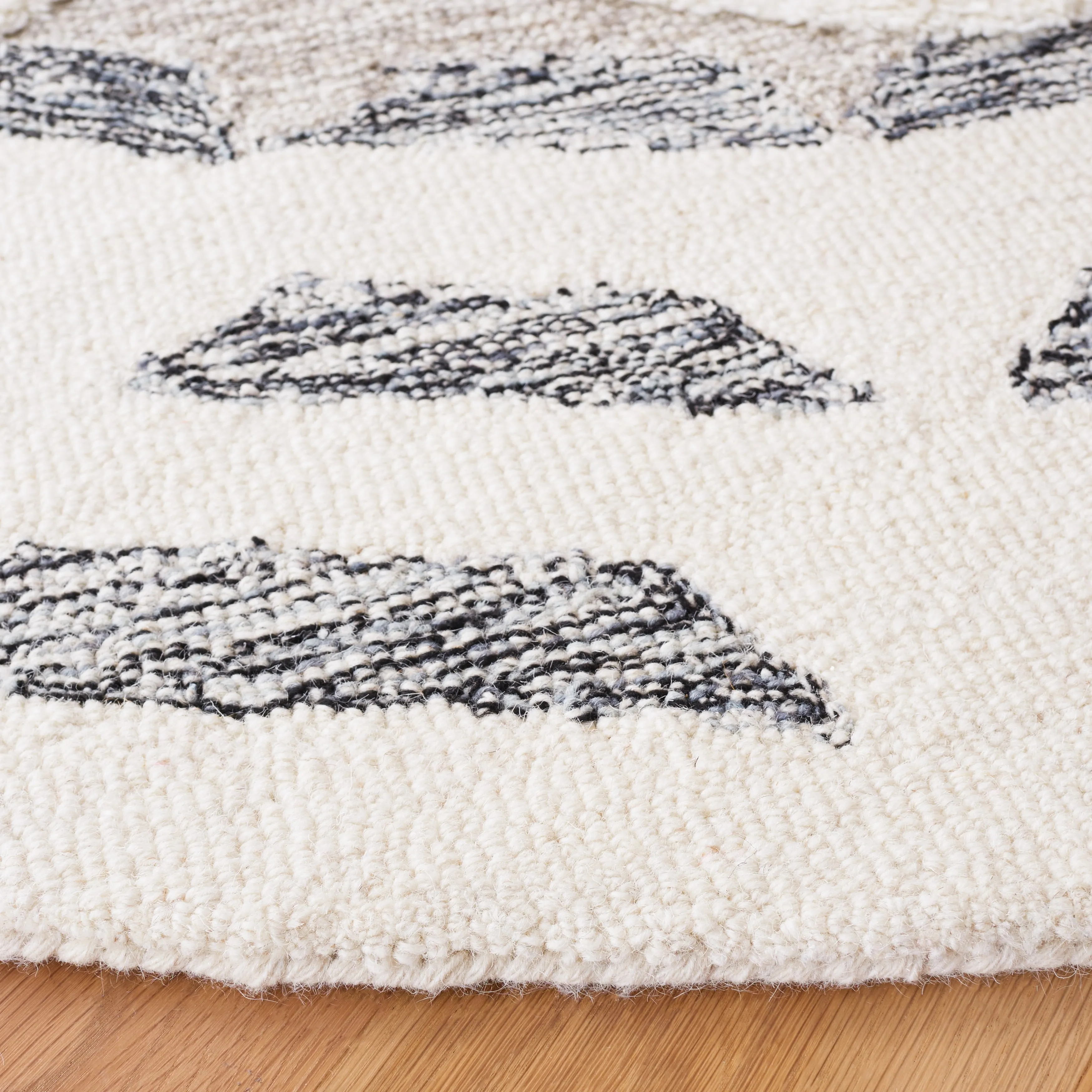 SAFAVIEH Handmade Casablanca Tanina Wool Rug