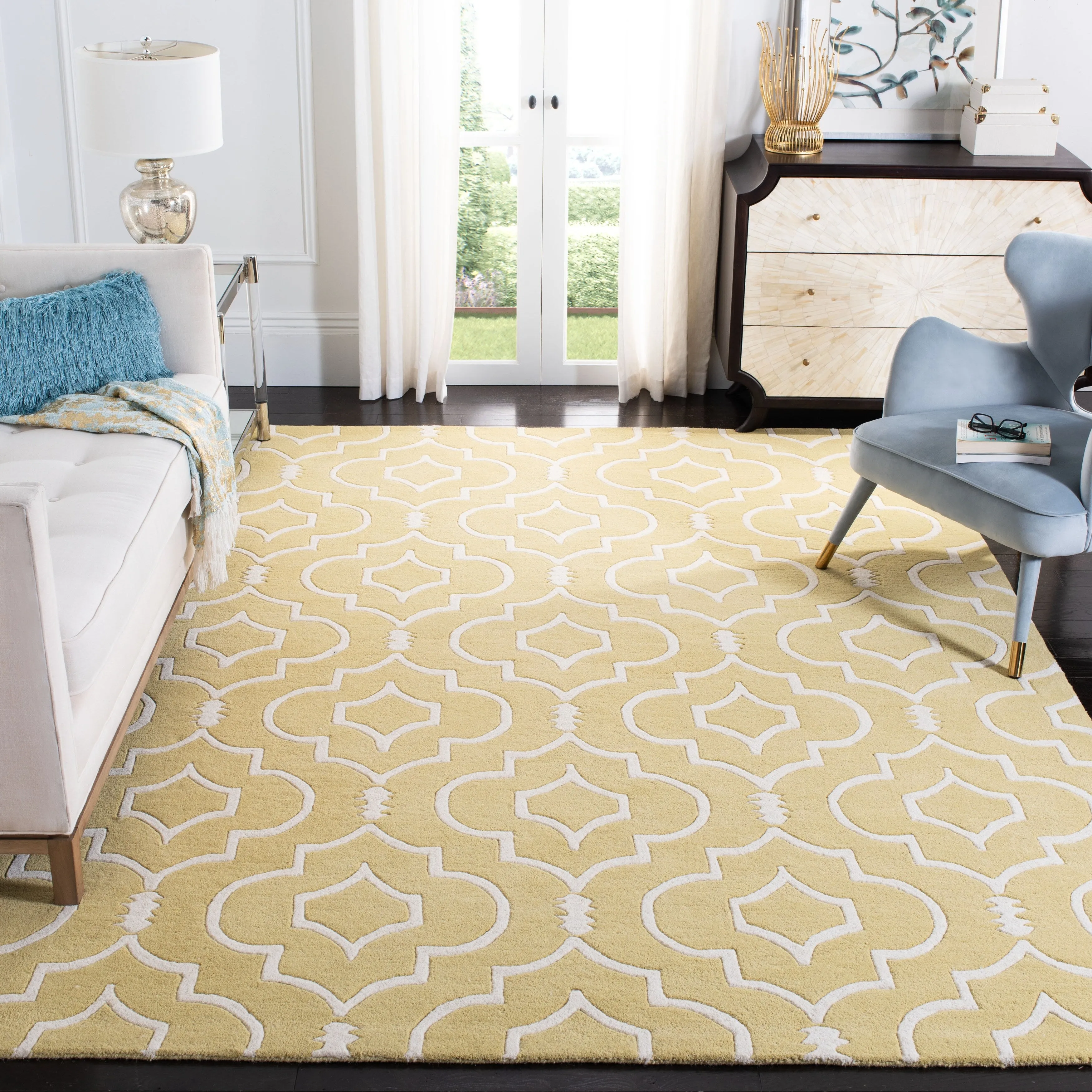 SAFAVIEH Handmade Chatham Cvetka Modern Moroccan Wool Rug