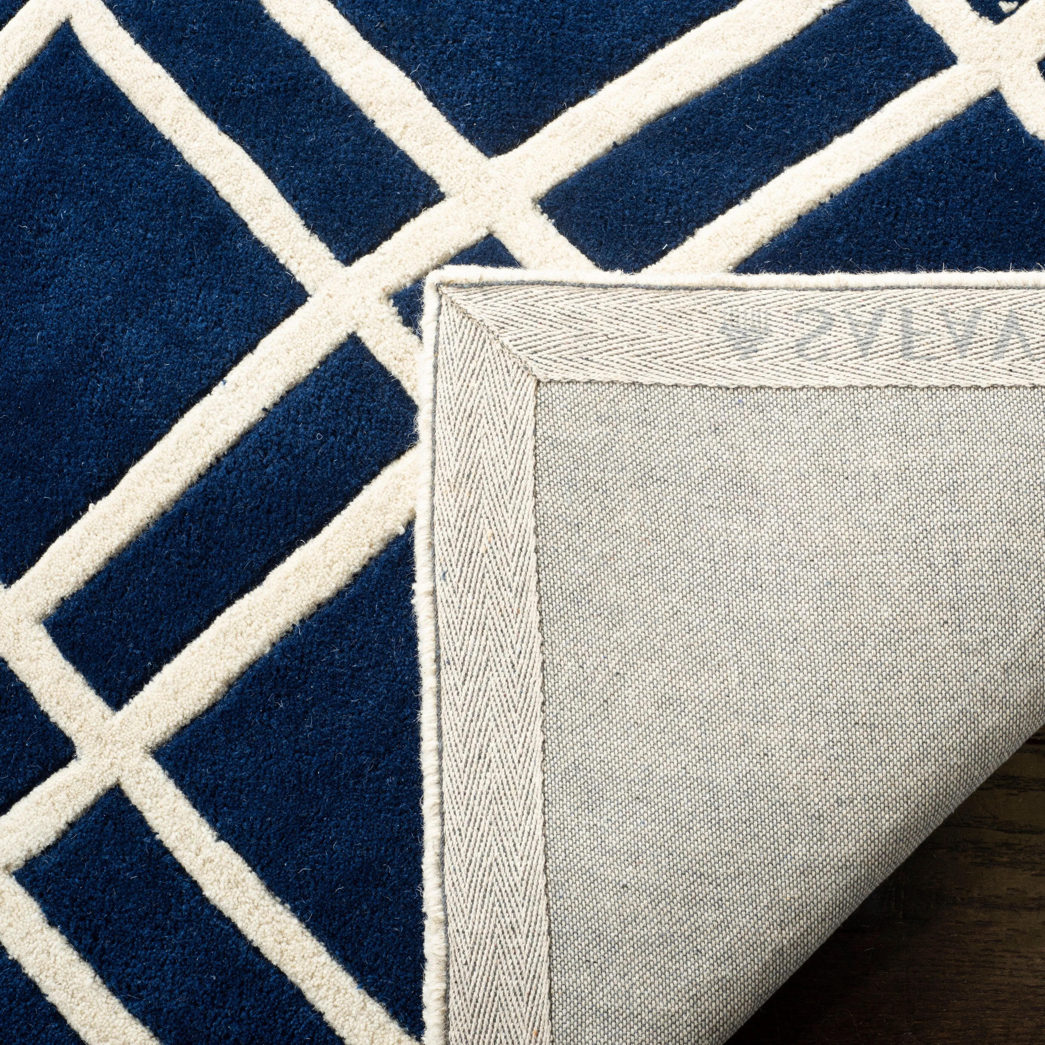SAFAVIEH Handmade Chatham Geronda Modern Moroccan Wool Rug