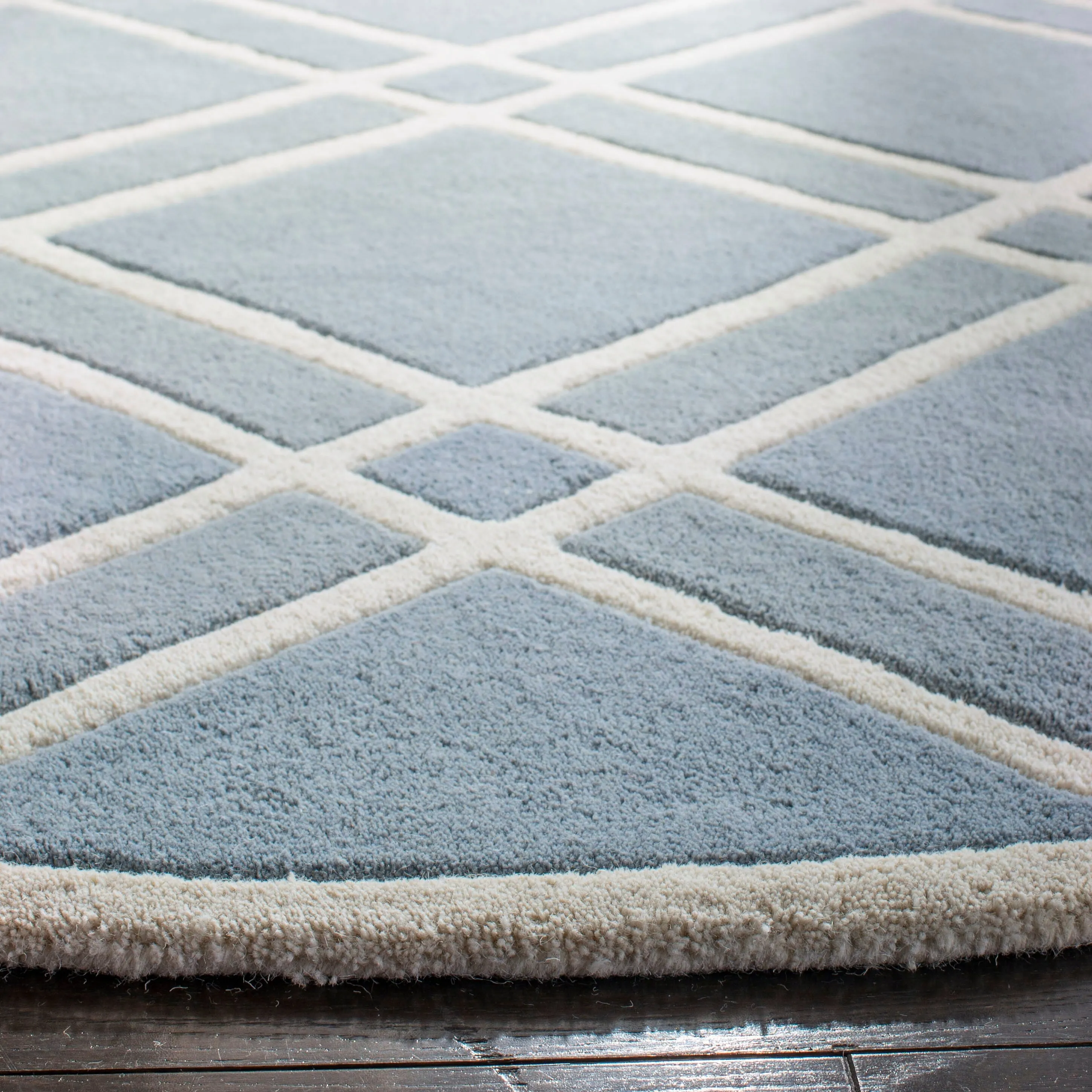 SAFAVIEH Handmade Chatham Geronda Modern Moroccan Wool Rug