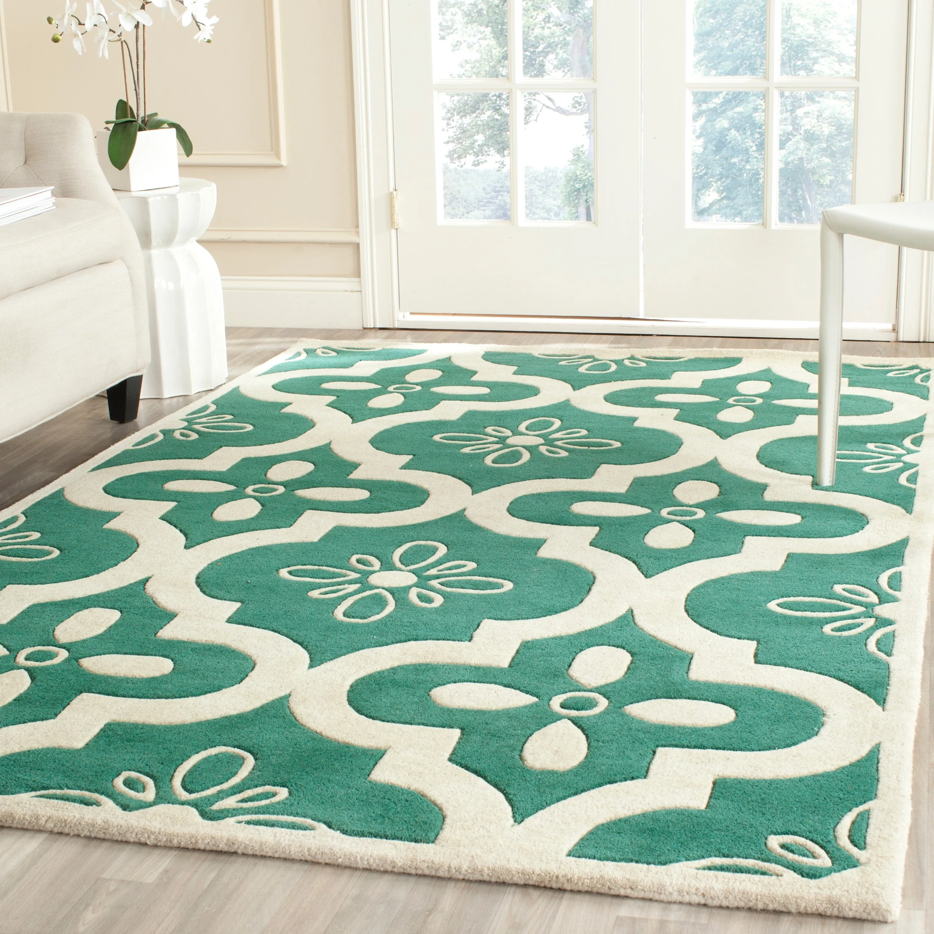 SAFAVIEH Handmade Chatham Swaantje Moroccan Wool Rug