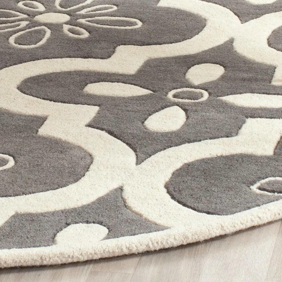 SAFAVIEH Handmade Chatham Swaantje Moroccan Wool Rug