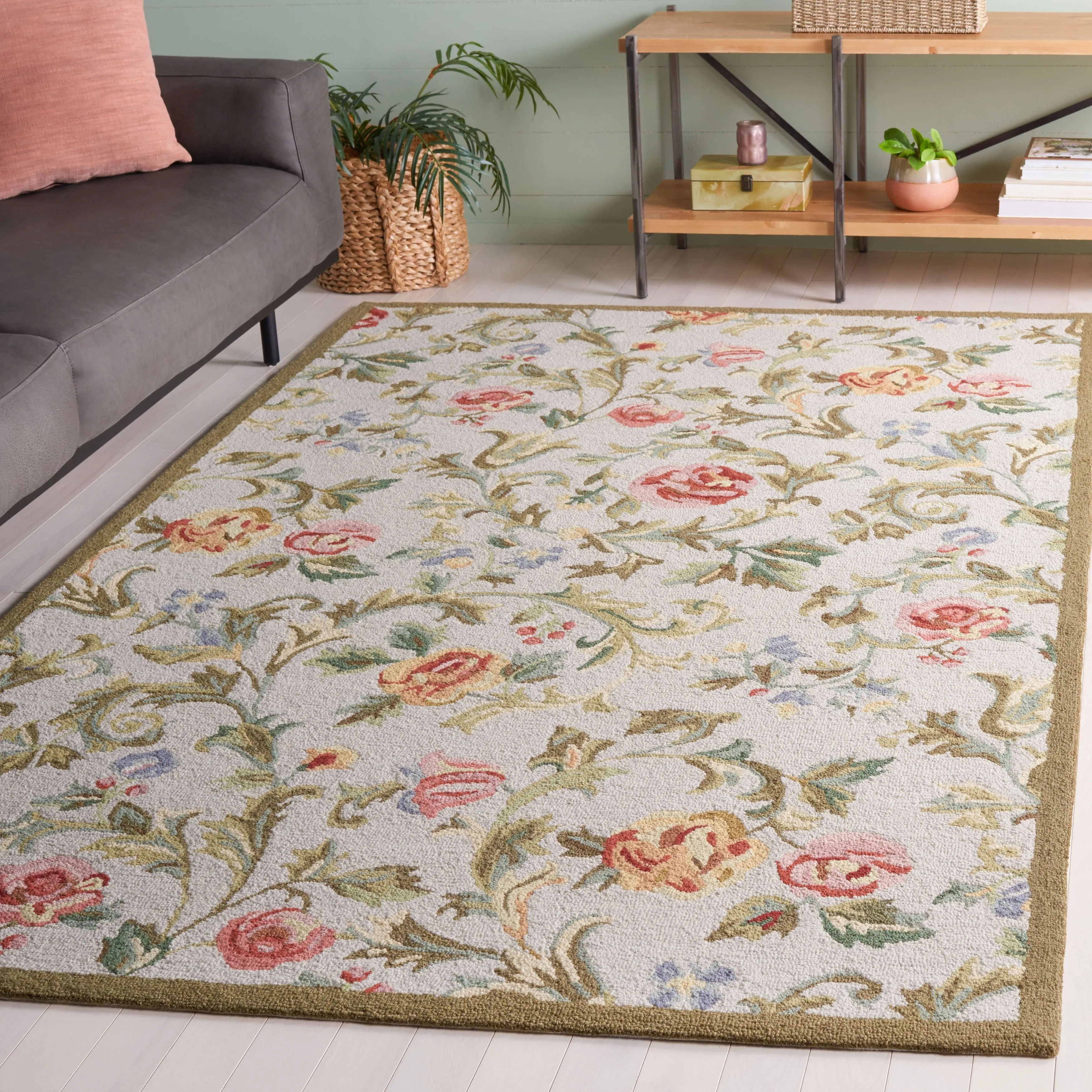 SAFAVIEH Handmade Chelsea Ageet French Country Floral Wool Rug