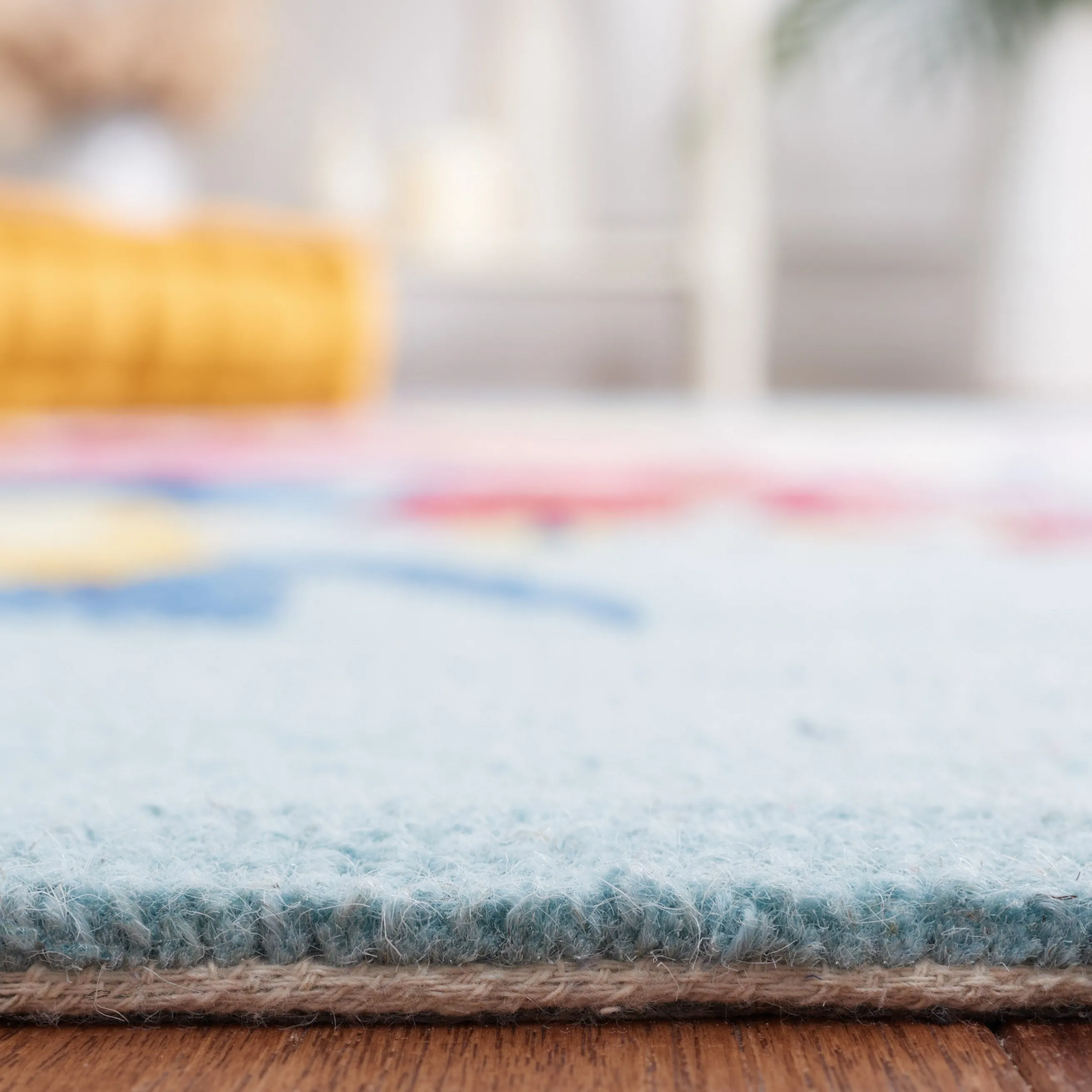 SAFAVIEH Handmade Chelsea Astronomy Floral Wool Rug