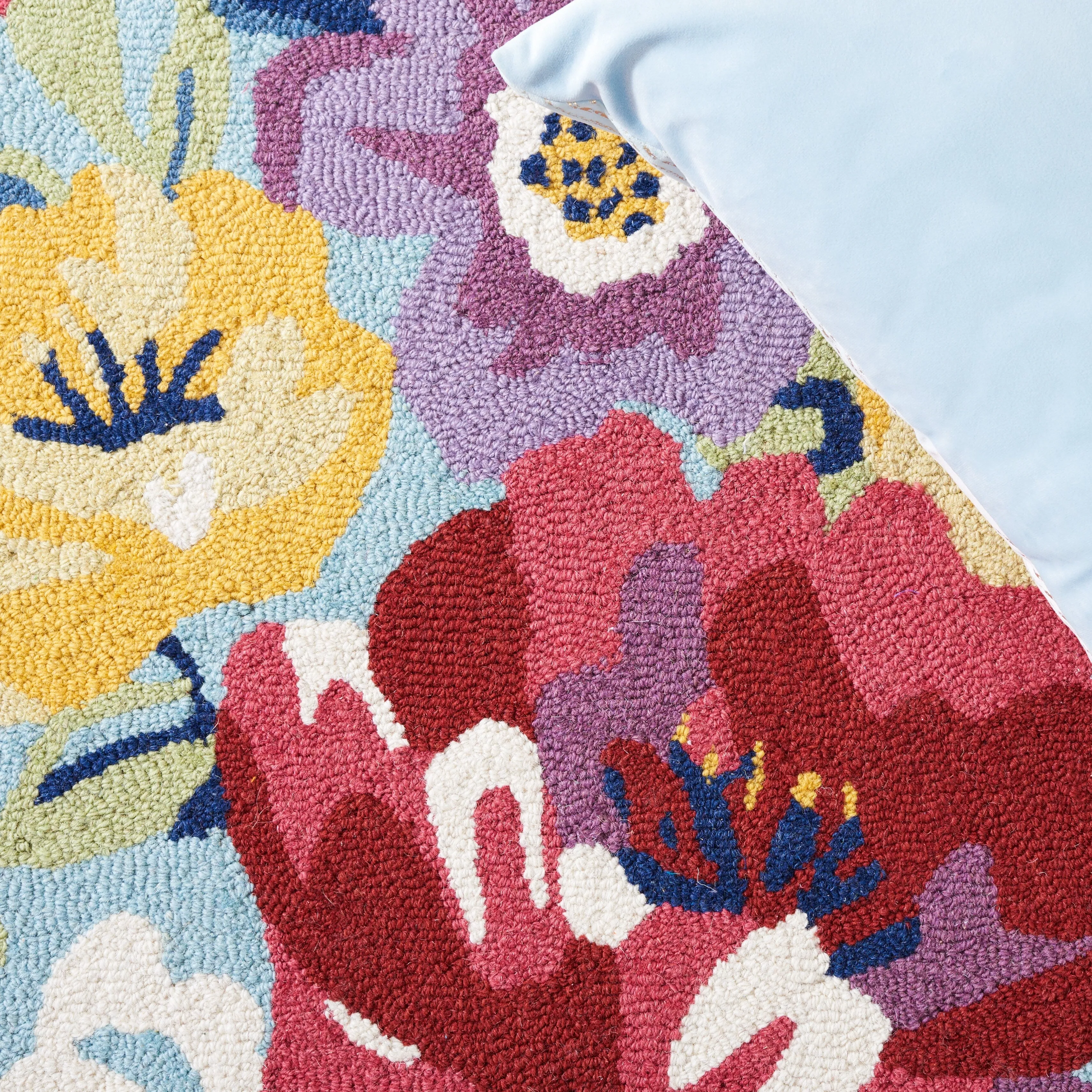 SAFAVIEH Handmade Chelsea Astronomy Floral Wool Rug