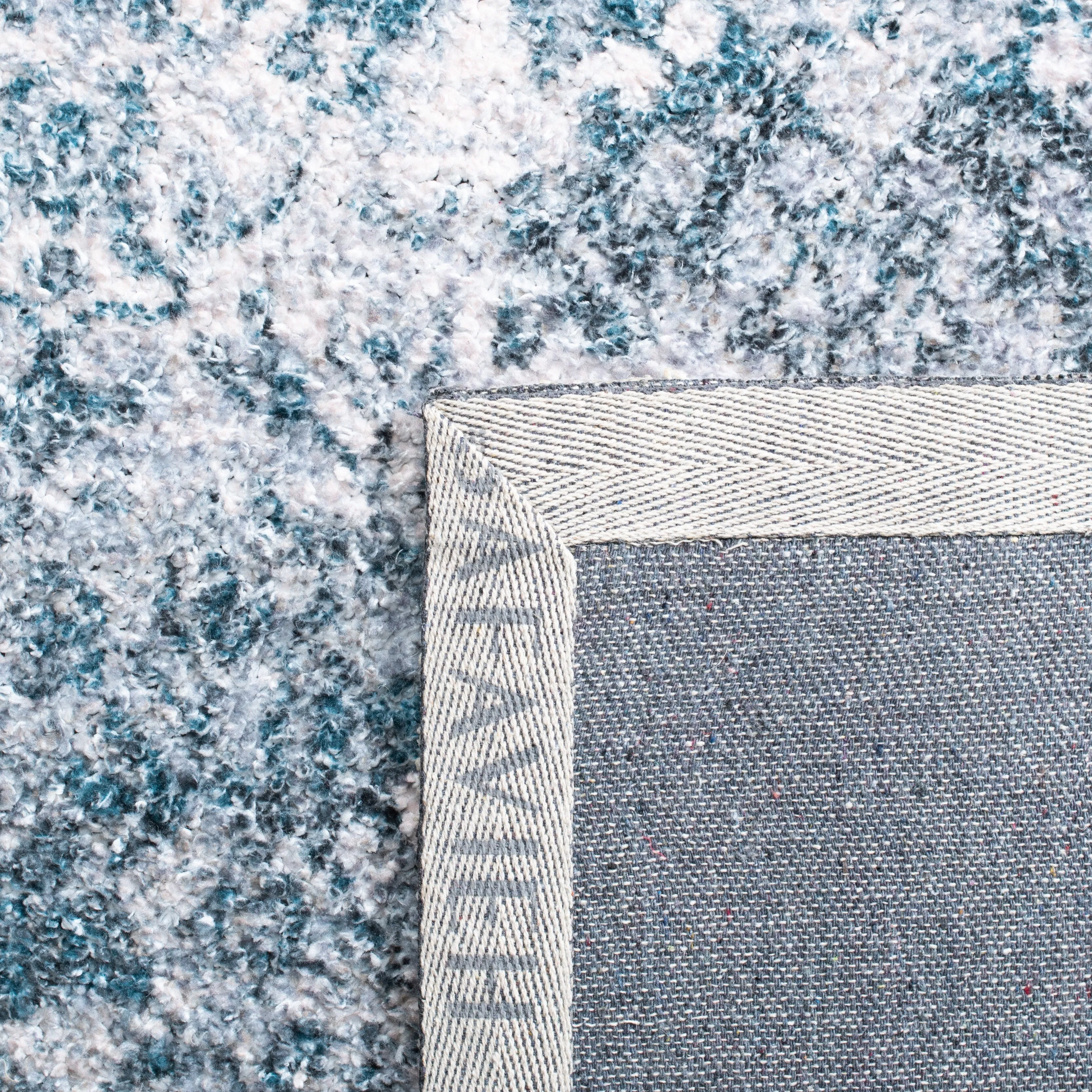 SAFAVIEH Handmade Classic Vintage Laia Transitional Polyester Rug