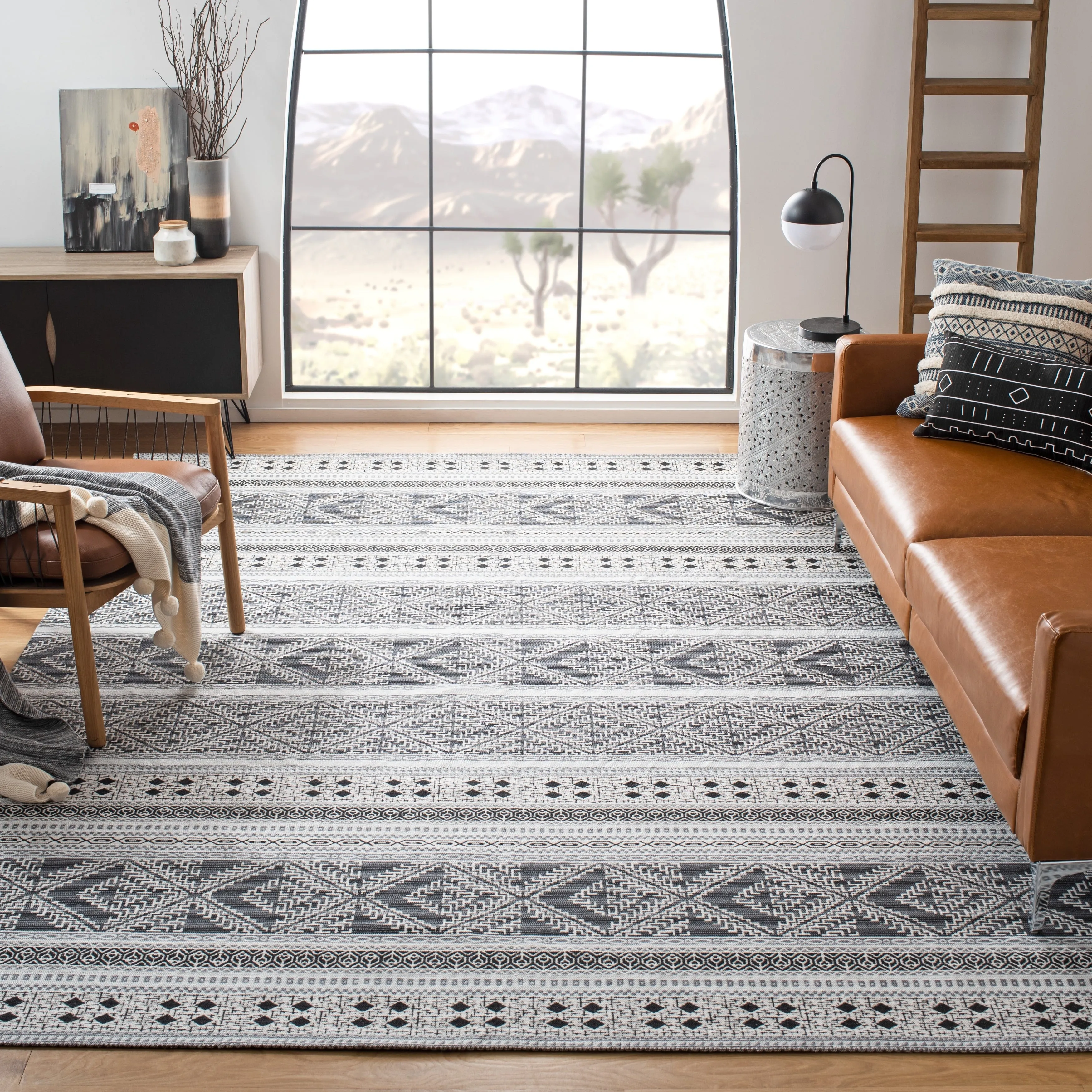 SAFAVIEH Handmade Classic Vintage Suhasini Rug