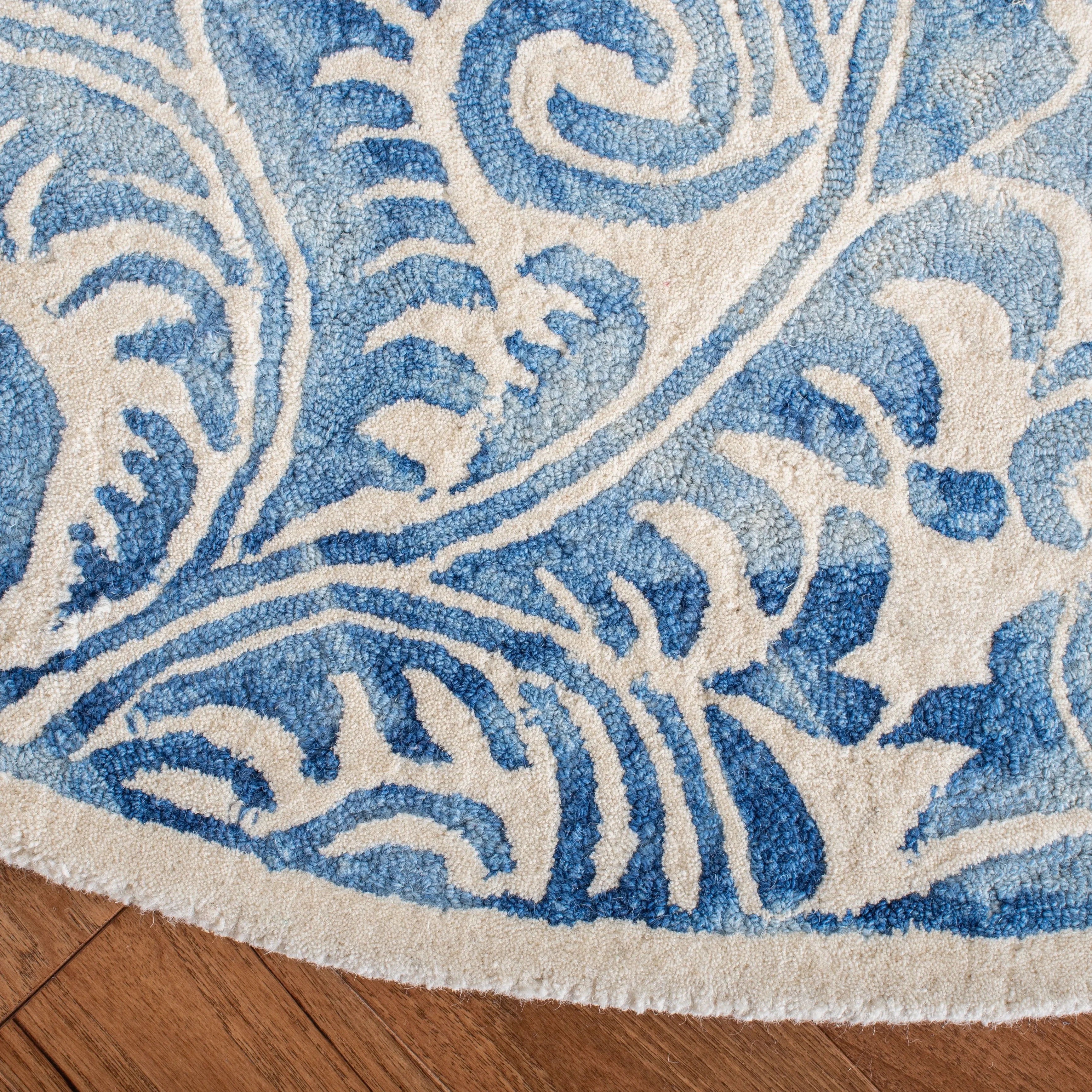 SAFAVIEH Handmade Dip Dye Kaushalya Geometric Wool Rug