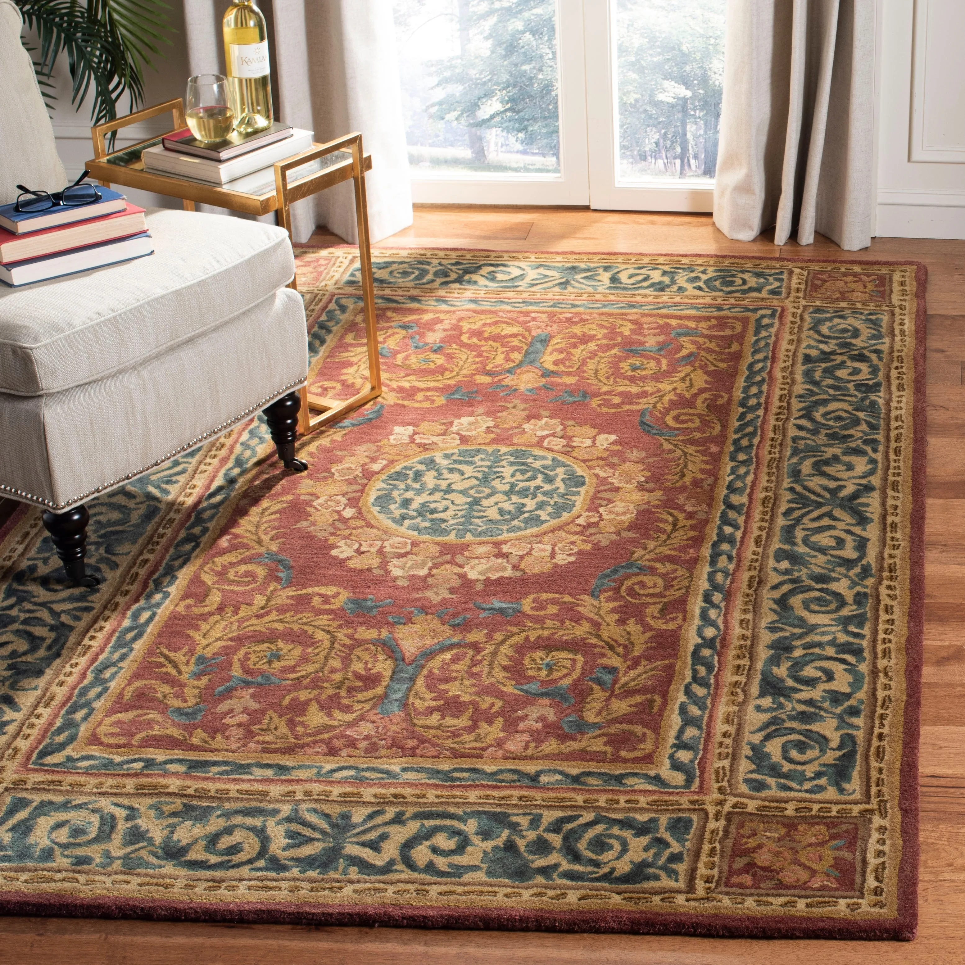 SAFAVIEH Handmade Empire Orvokki Traditional Oriental Wool Rug