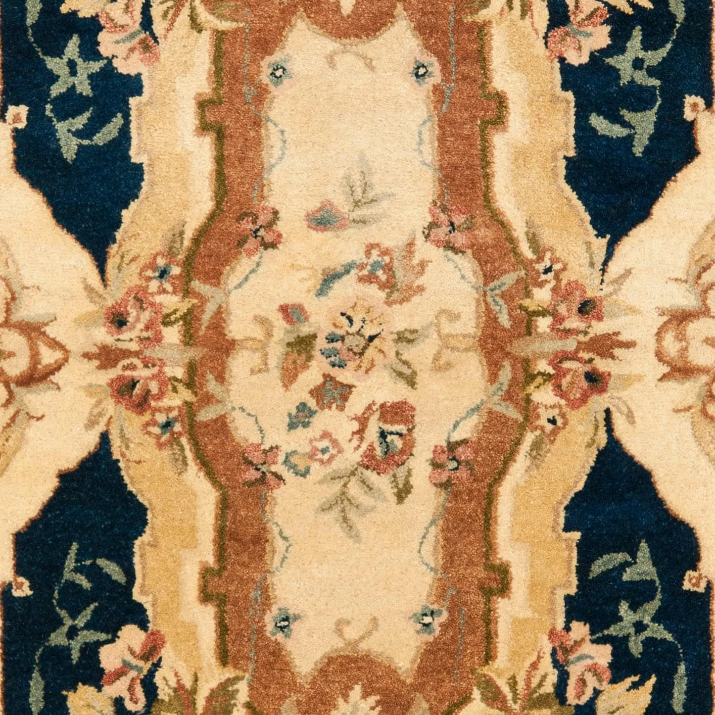 SAFAVIEH Handmade Empire Victoire Traditional Oriental Wool Rug