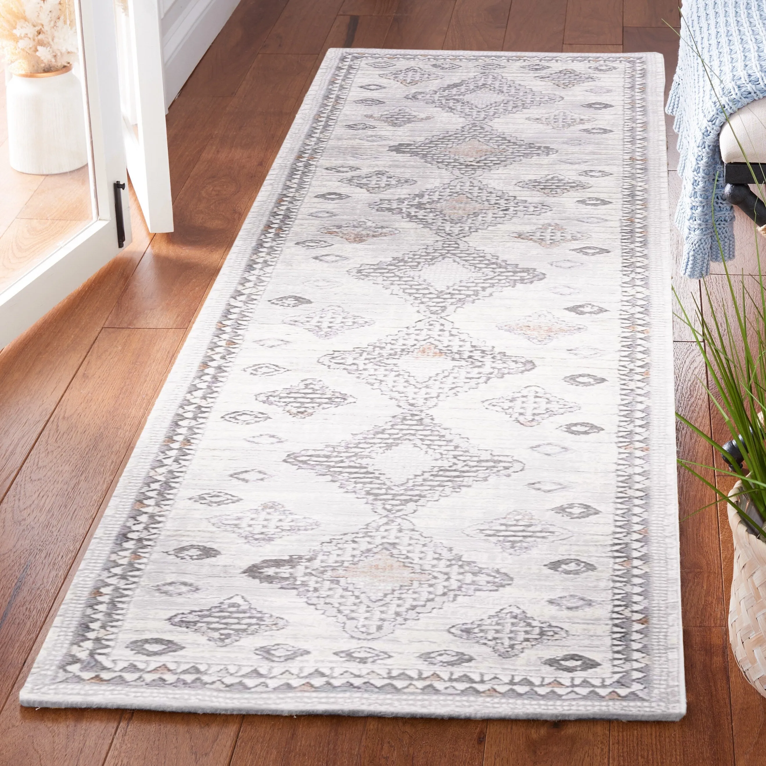 SAFAVIEH Handmade Eternal Zlate Moroccan Boho Rug