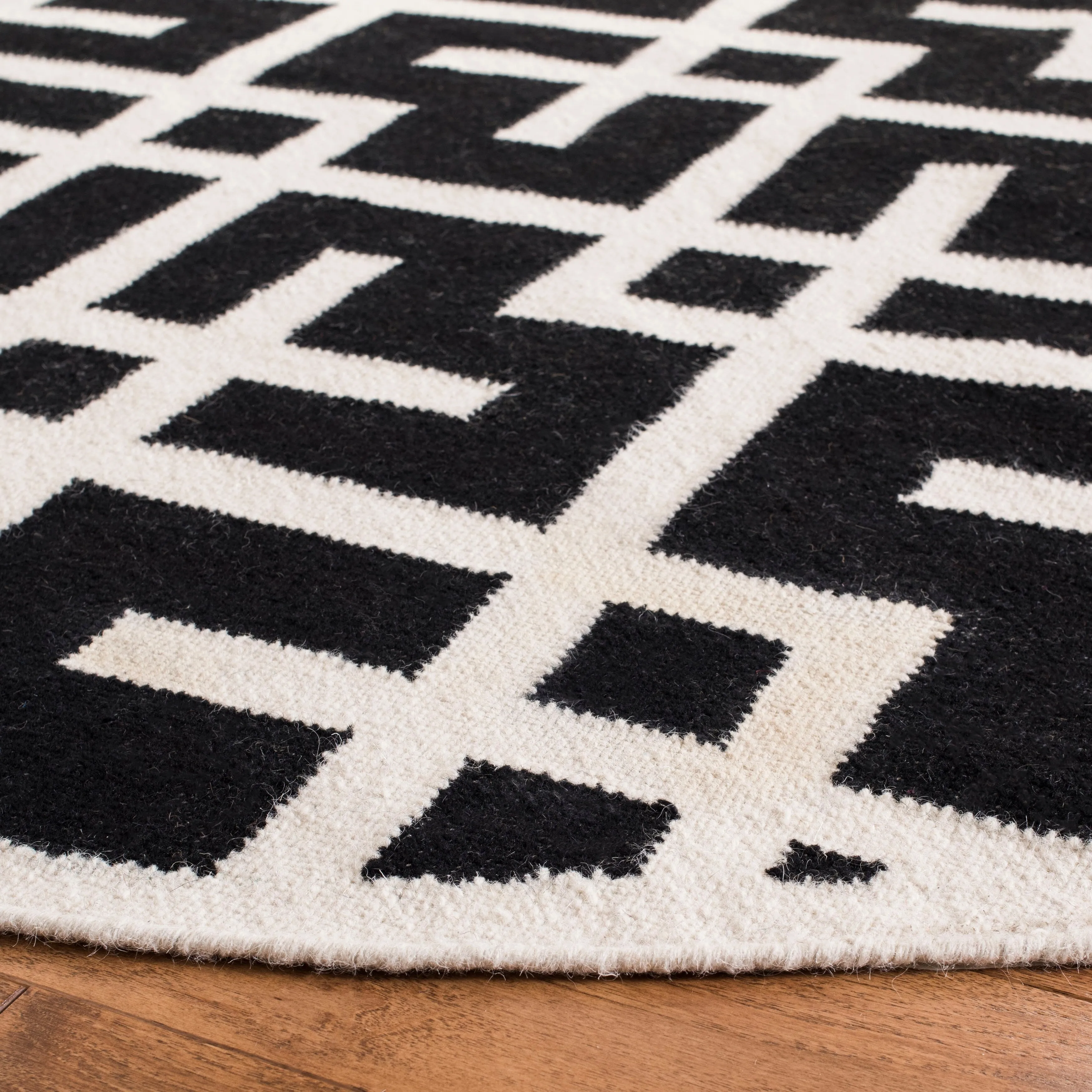 SAFAVIEH Handmade Flatweave Dhurries Eildine Modern Moroccan Wool Rug