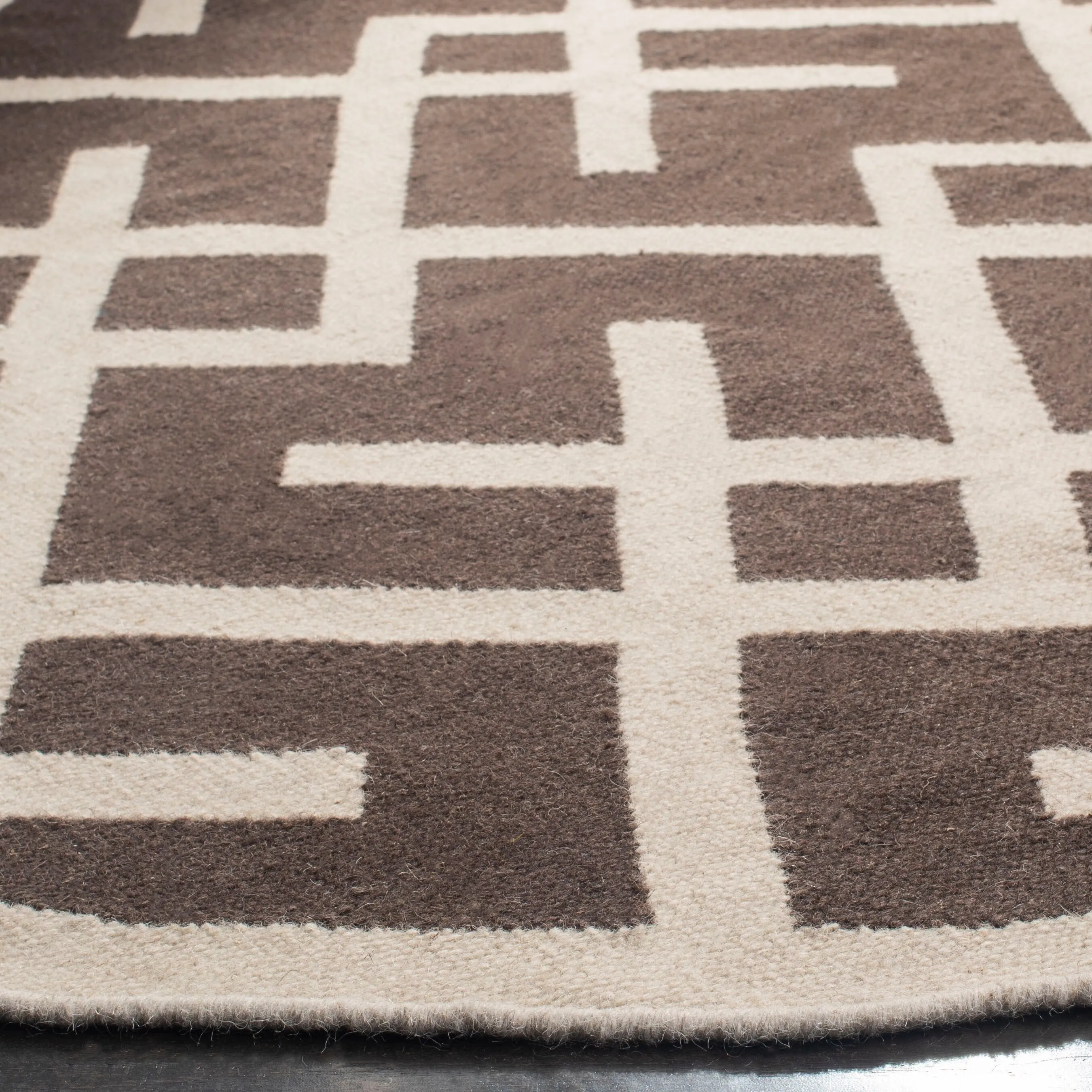 SAFAVIEH Handmade Flatweave Dhurries Eildine Modern Moroccan Wool Rug