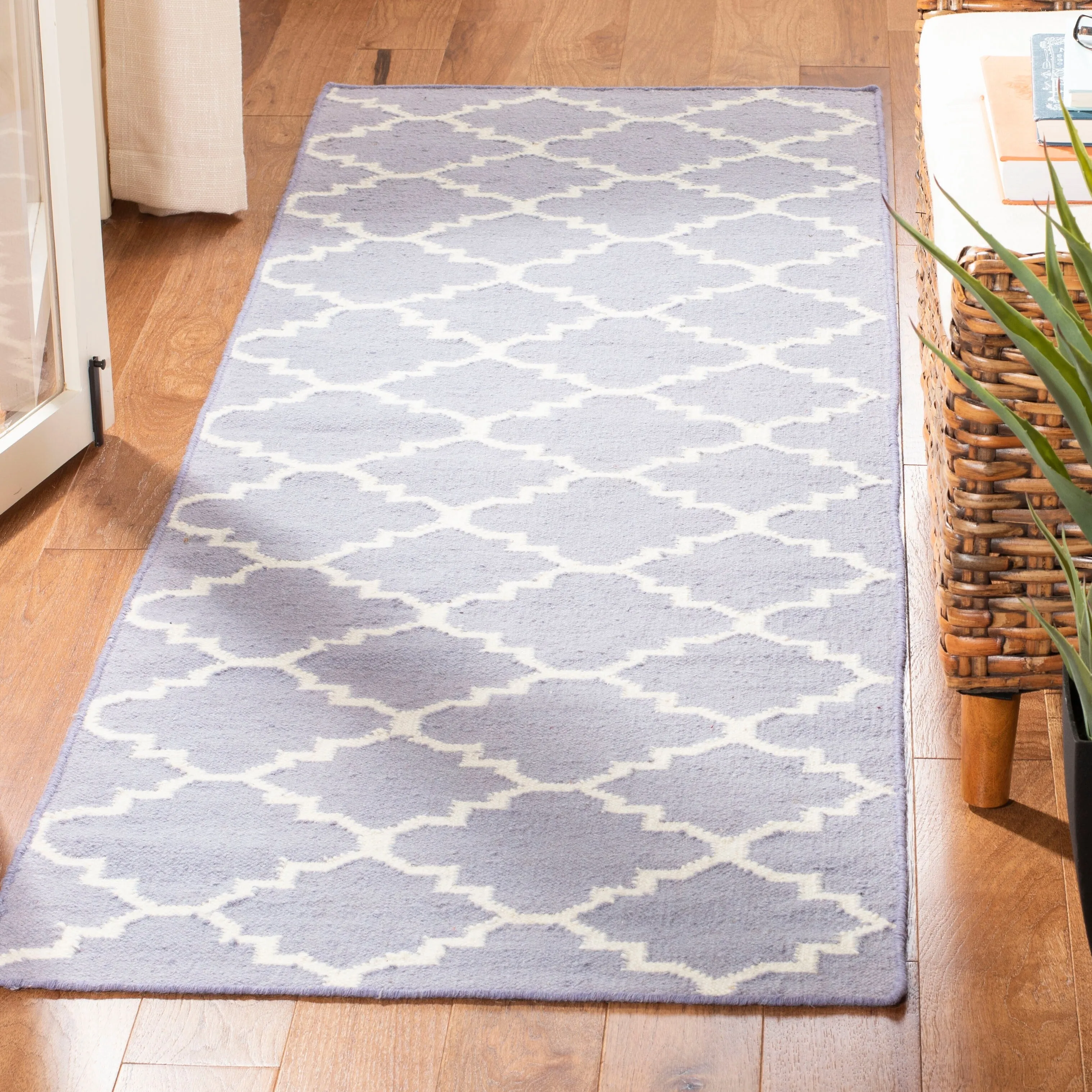 SAFAVIEH Handmade Flatweave Dhurries Taalke Modern Wool Rug