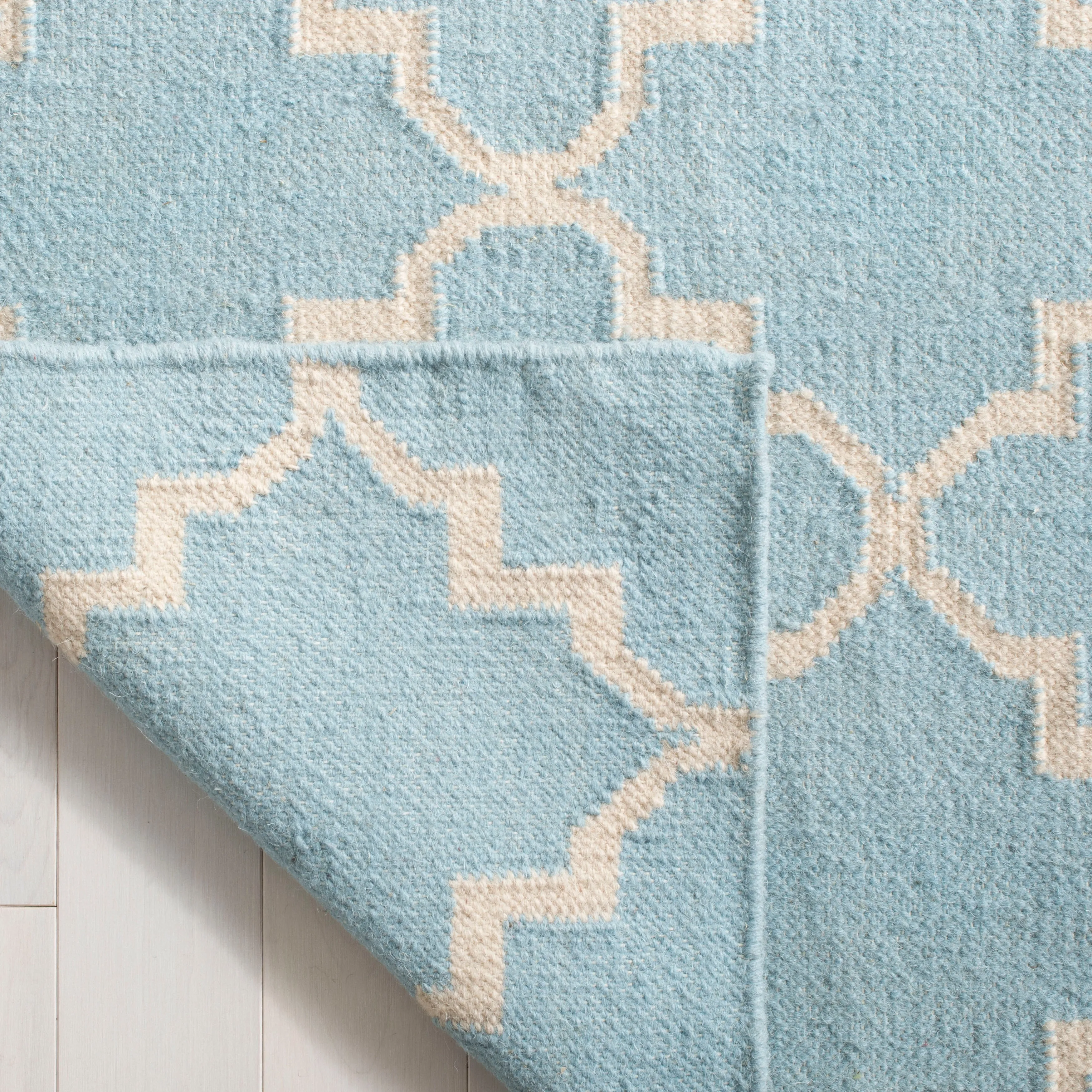 SAFAVIEH Handmade Flatweave Dhurries Taalke Modern Wool Rug