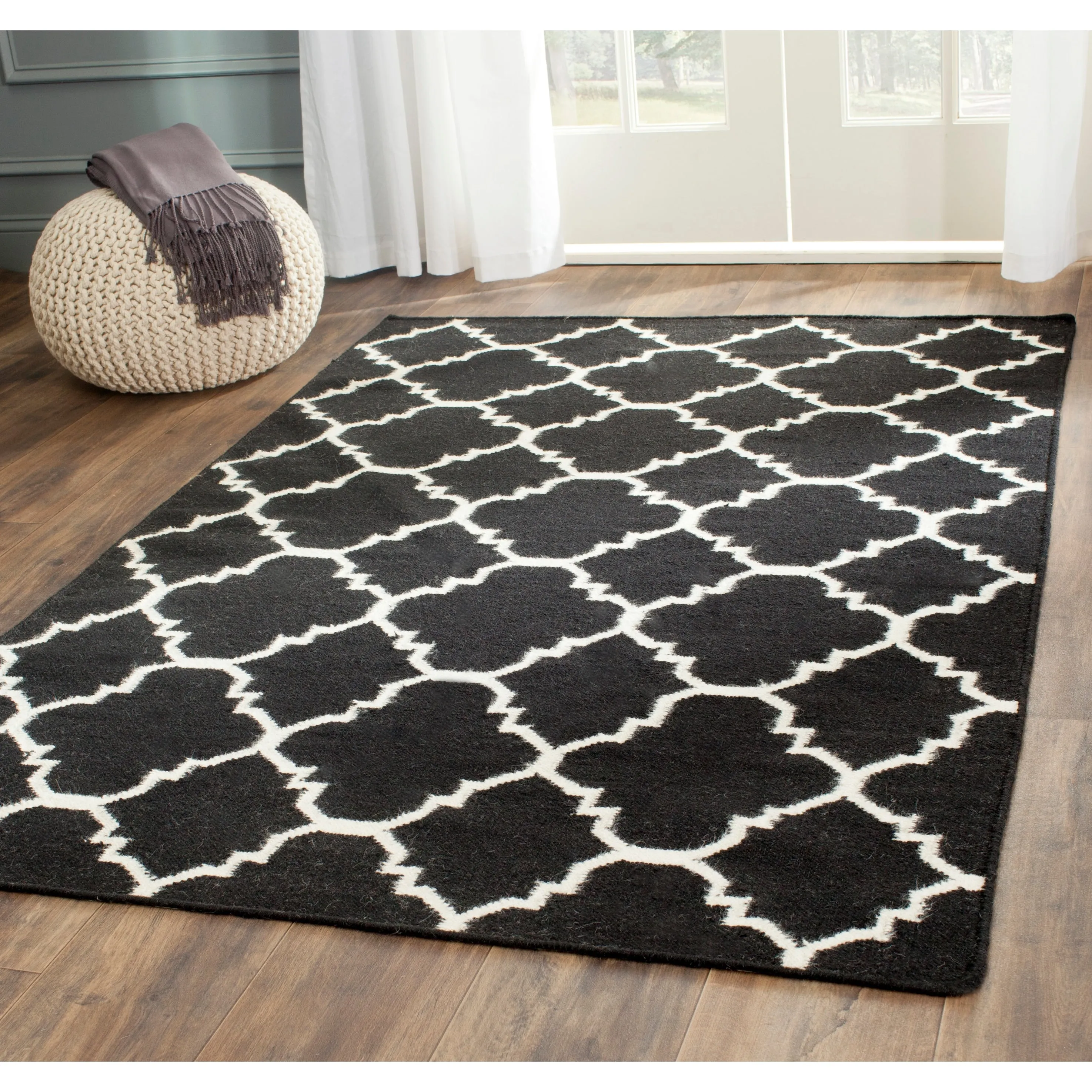 SAFAVIEH Handmade Flatweave Dhurries Taalke Modern Wool Rug
